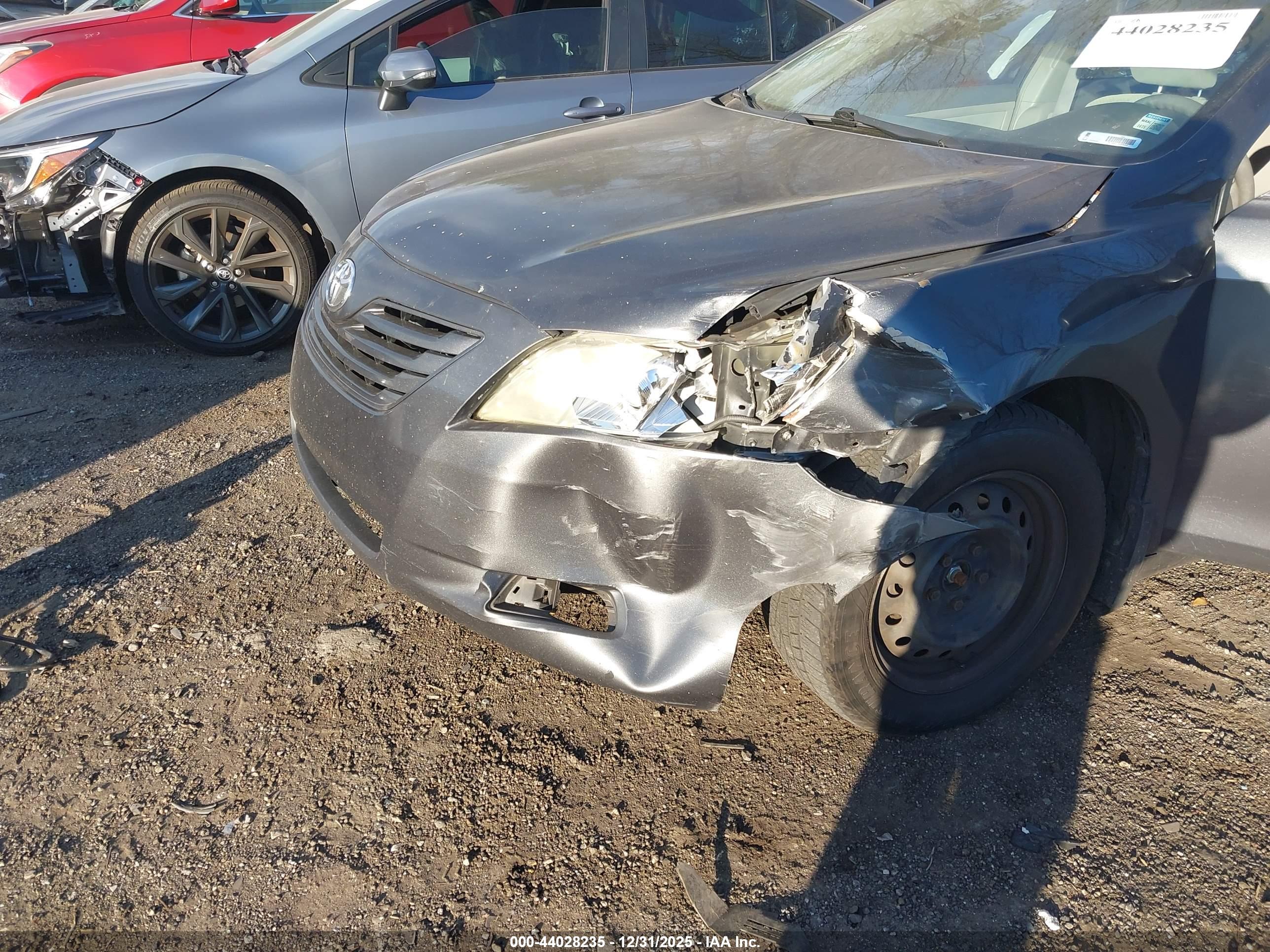 TOYOTA CAMRY image 6