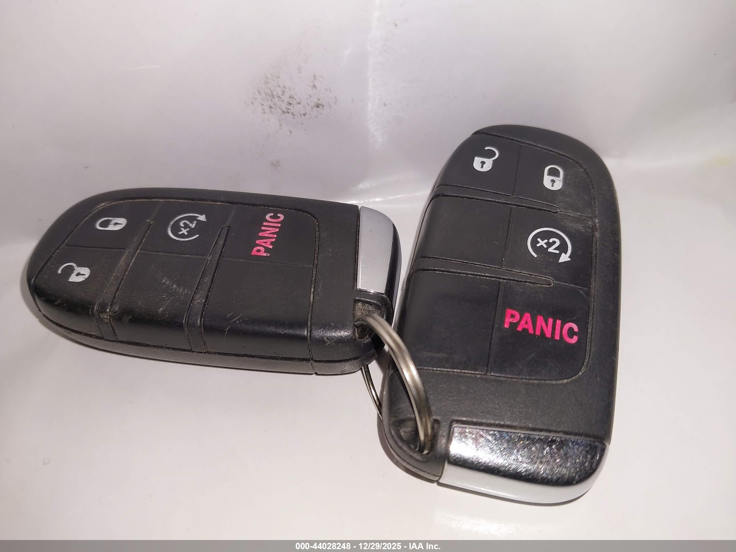 JEEP RENEGADE image 11