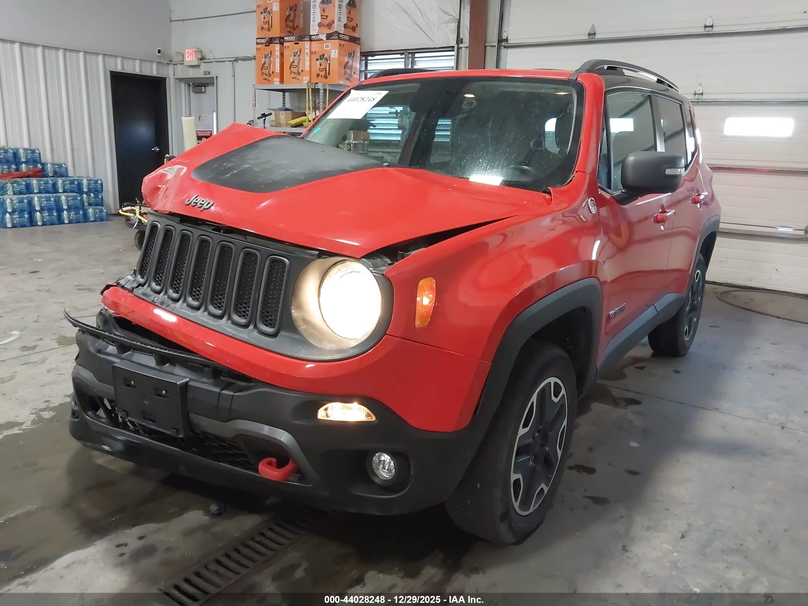 JEEP RENEGADE image 2