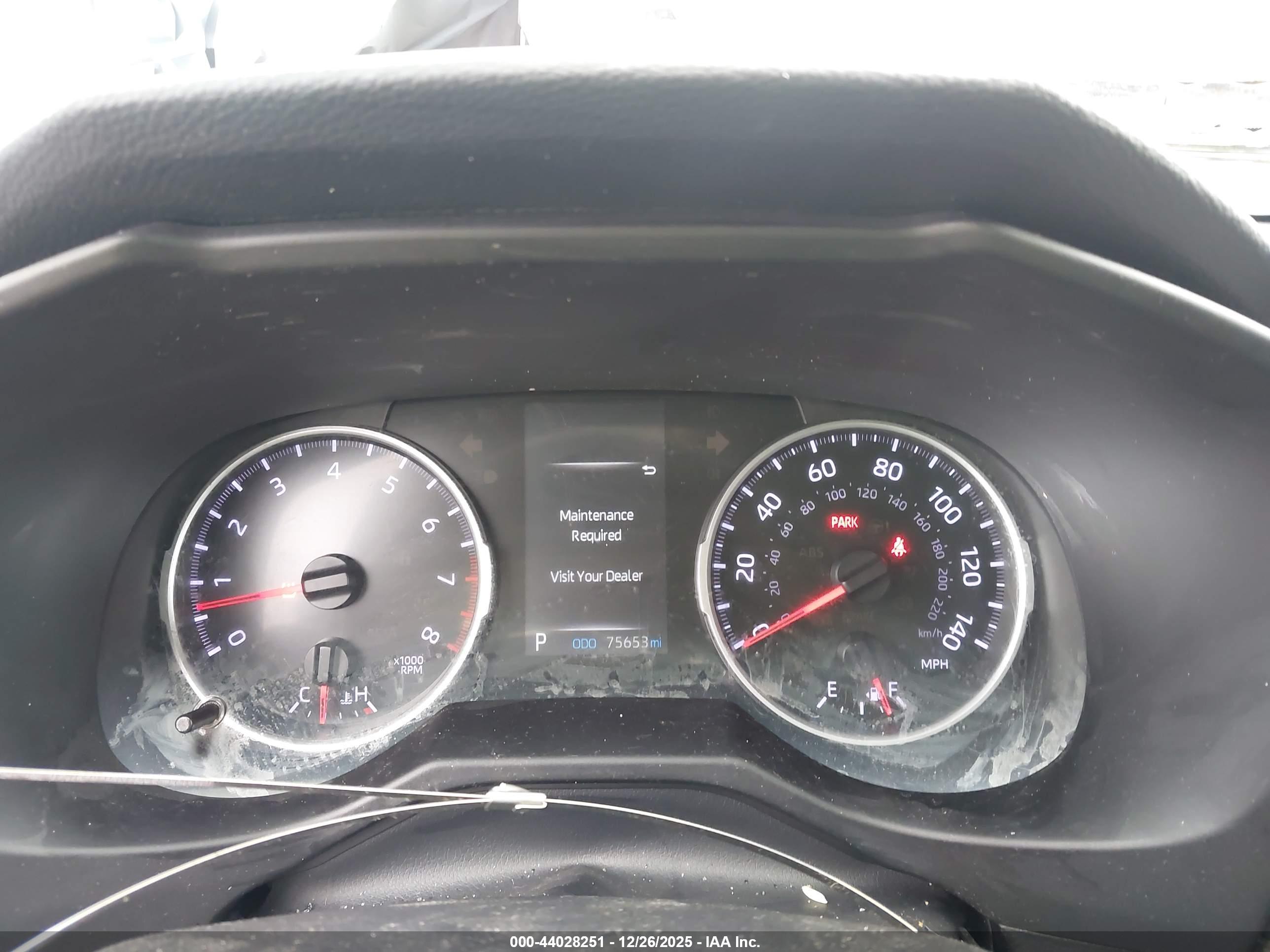 TOYOTA RAV4 image 7