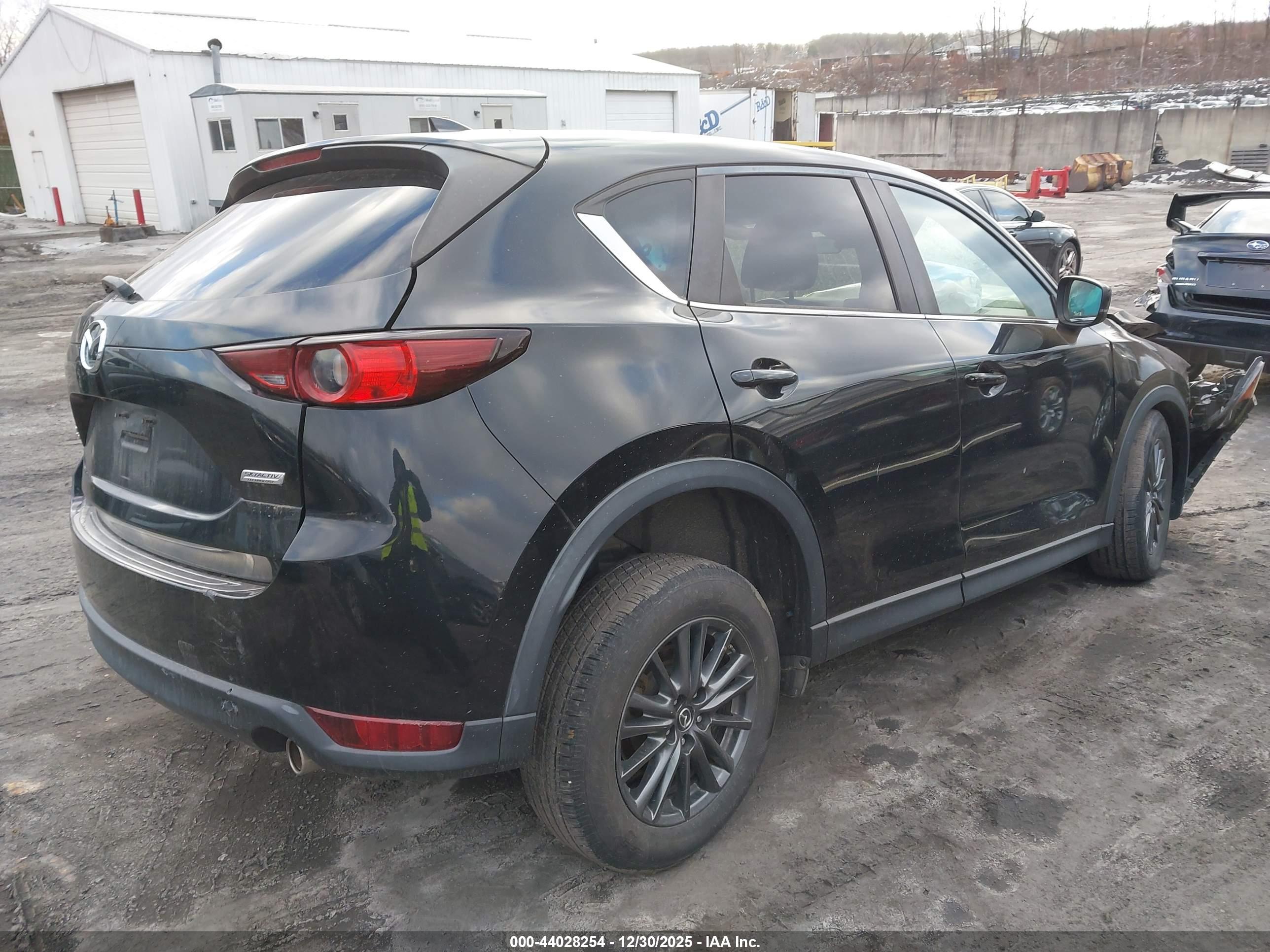 MAZDA CX-5 image 4