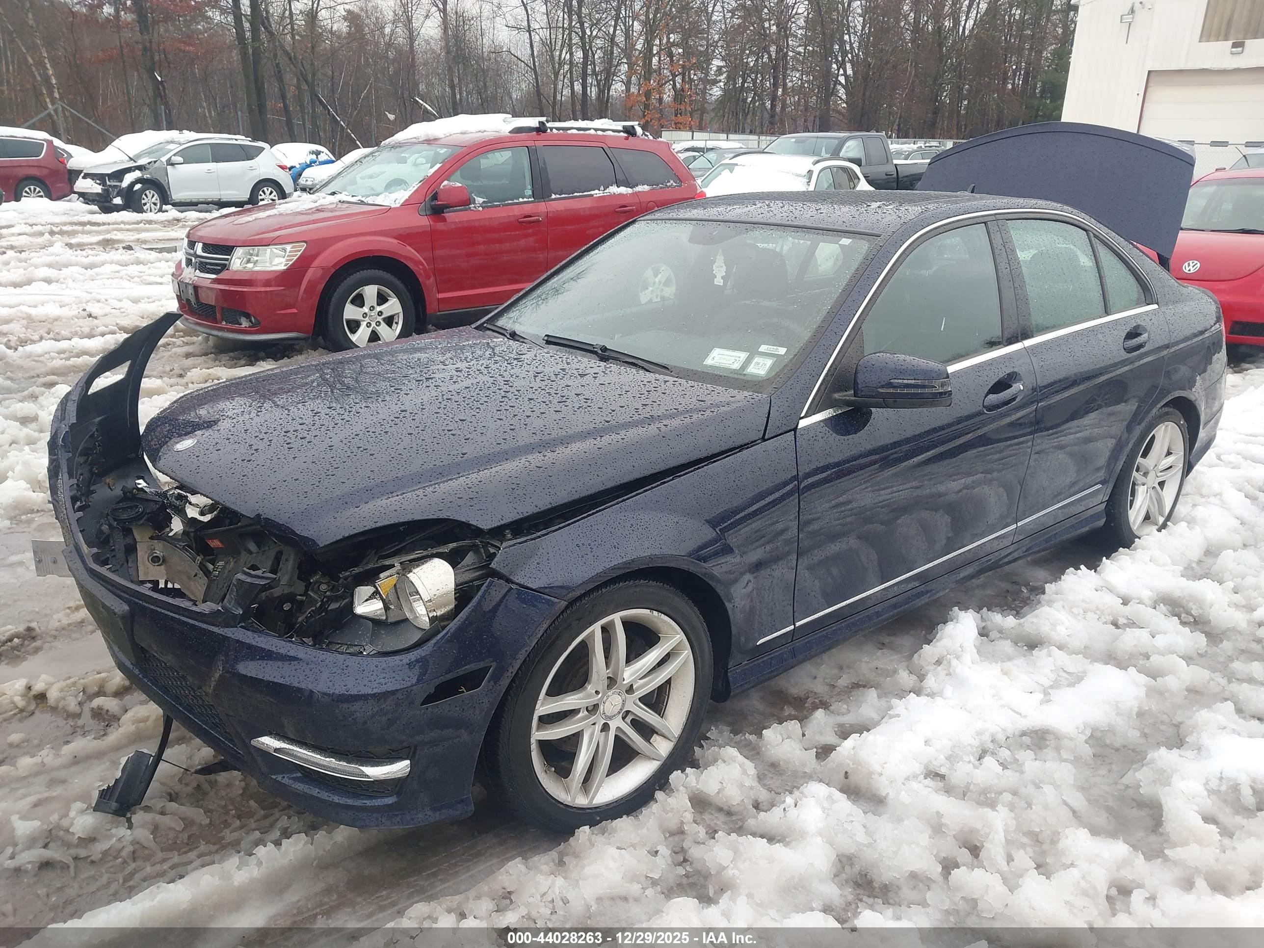 MERCEDES-BENZ C image 2