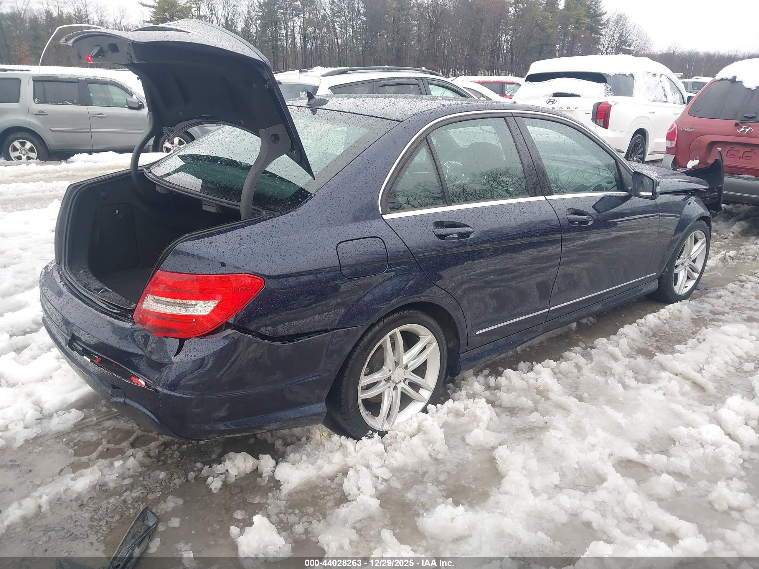 MERCEDES-BENZ C image 4