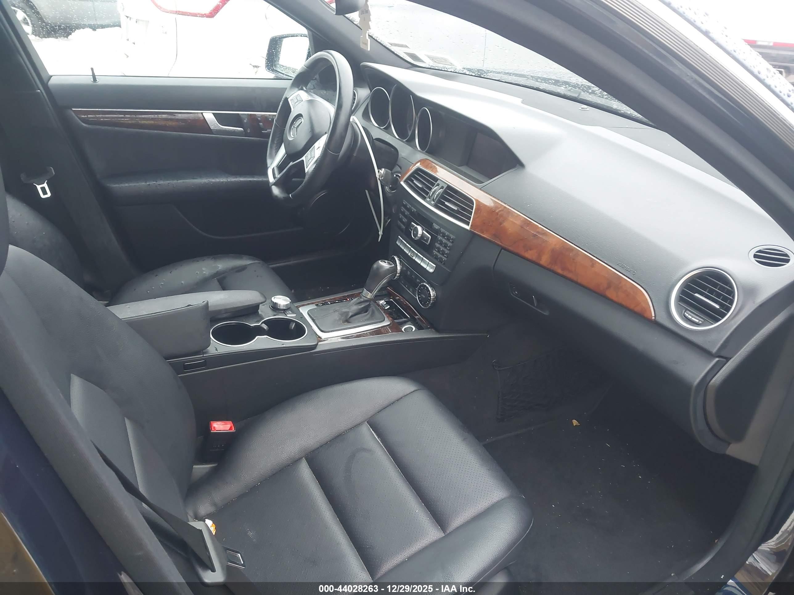 MERCEDES-BENZ C image 5