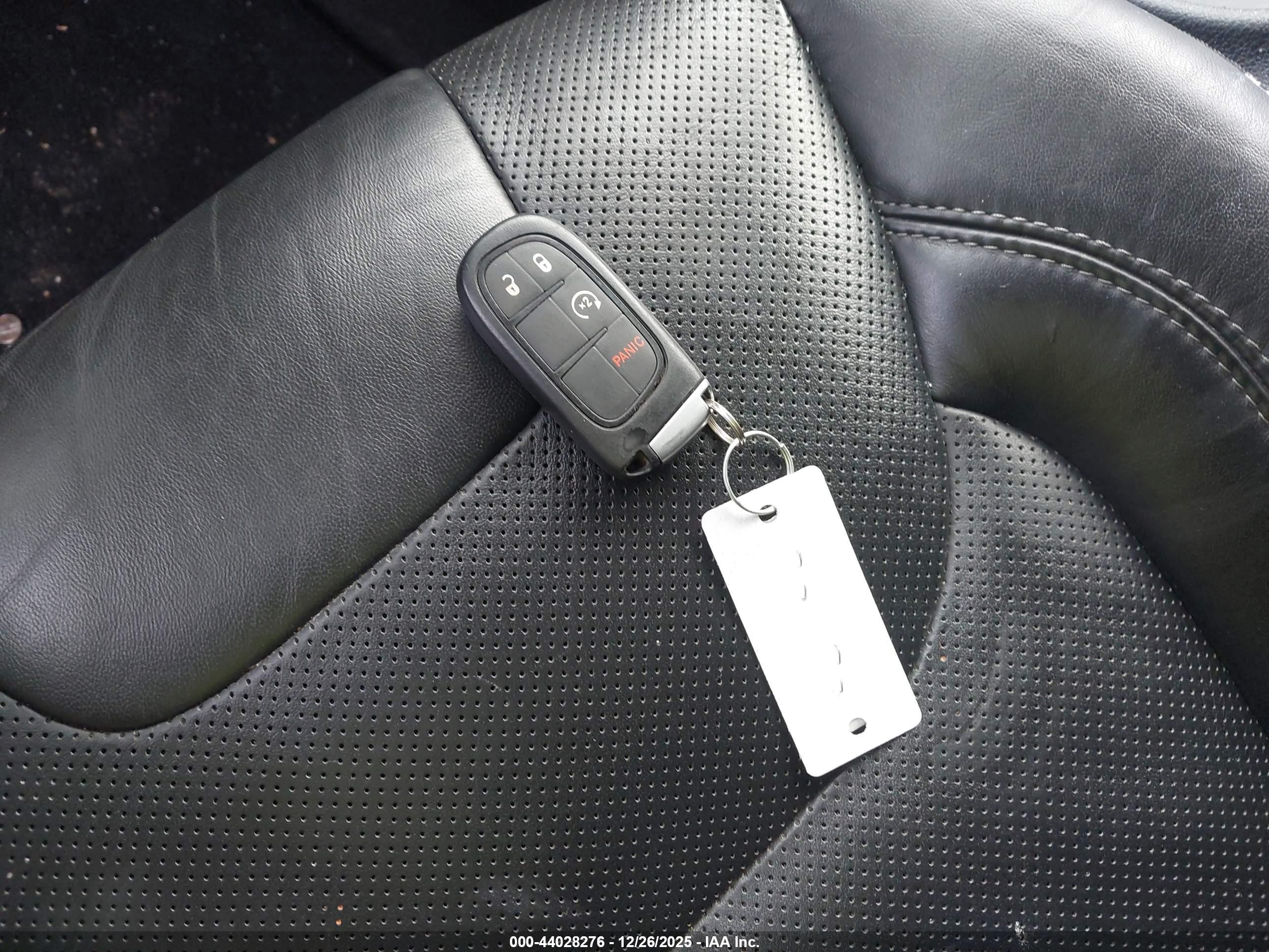 JEEP CHEROKEE image 11