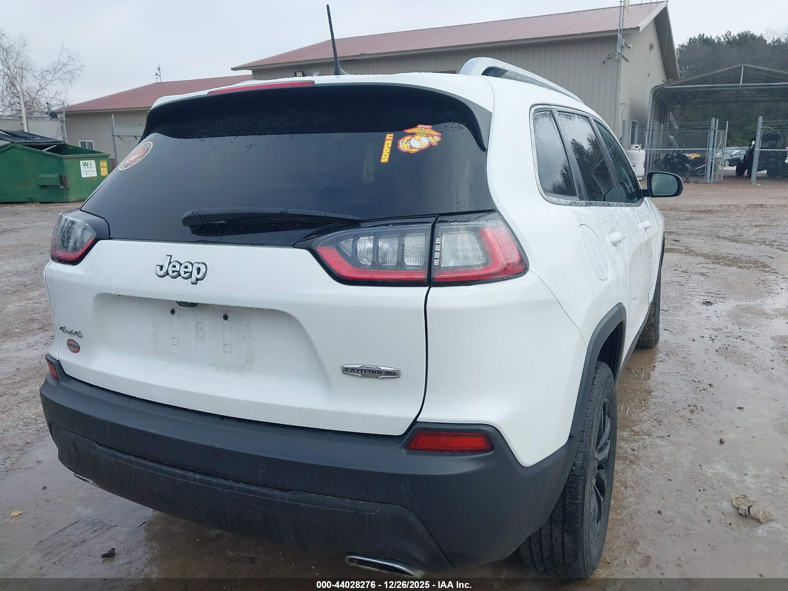 JEEP CHEROKEE image 4