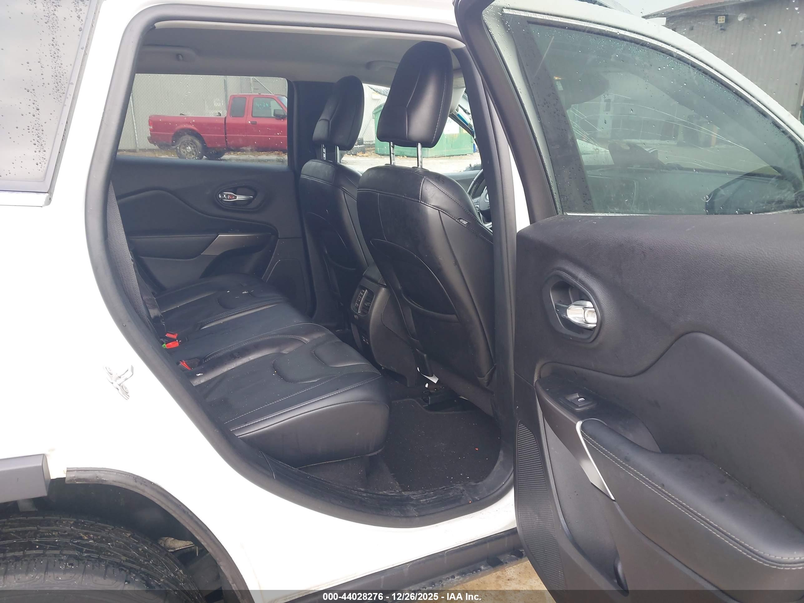 JEEP CHEROKEE image 8