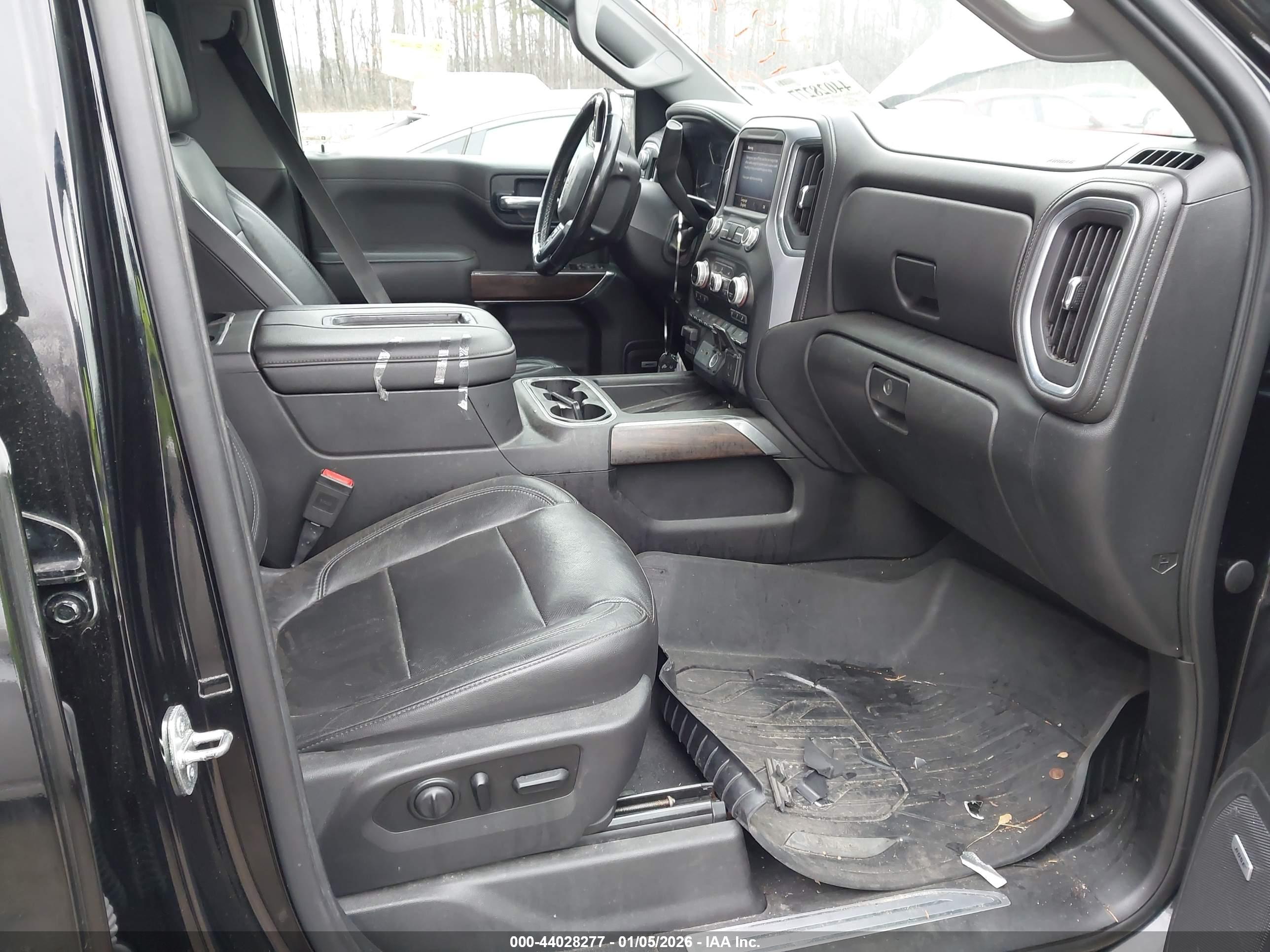 GMC SIERRA image 5