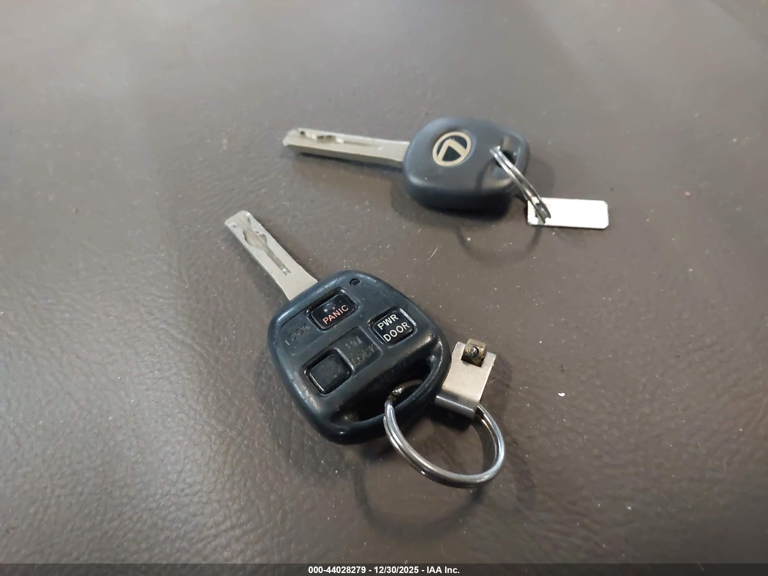 LEXUS RX image 11