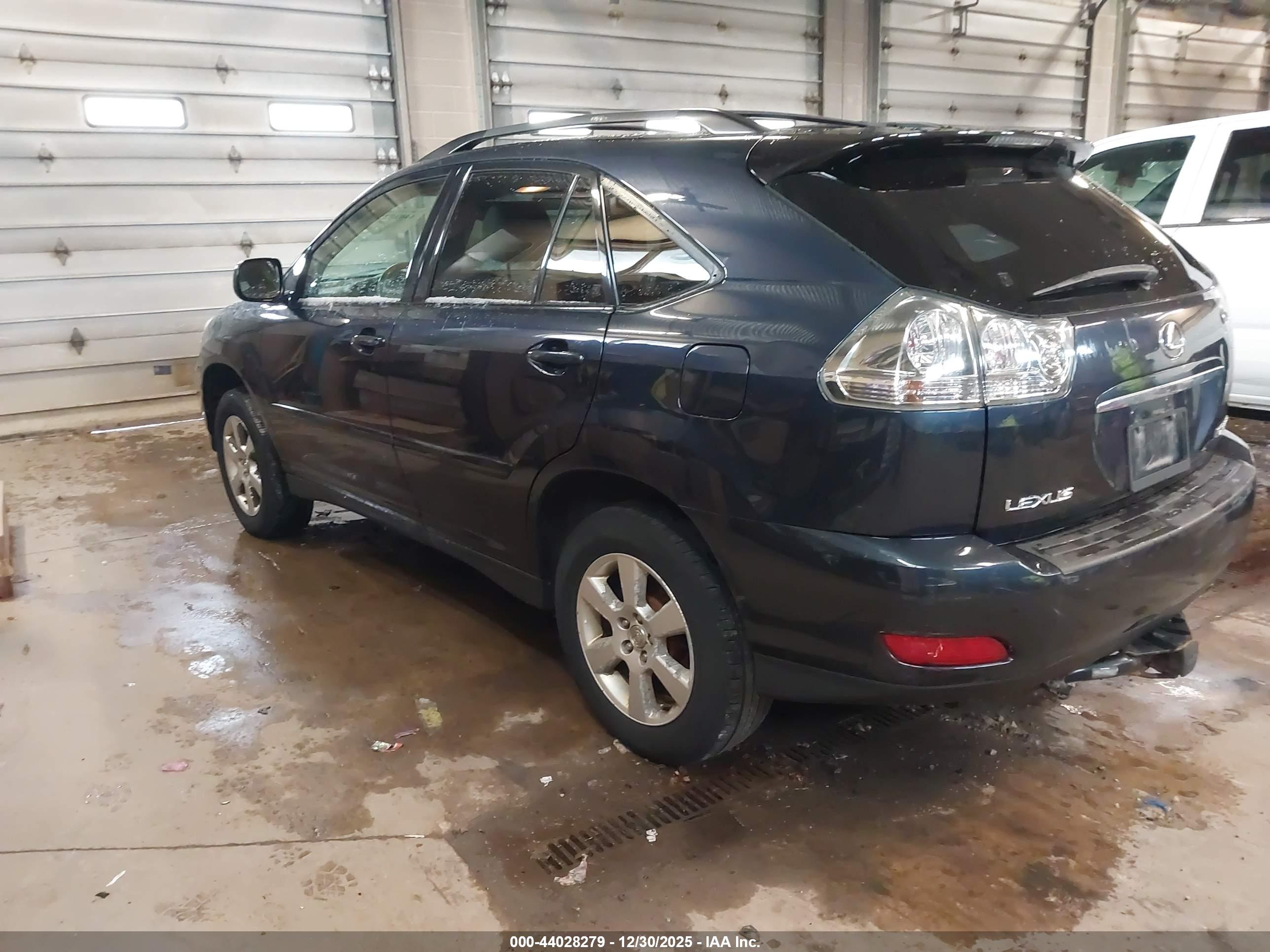 LEXUS RX image 3