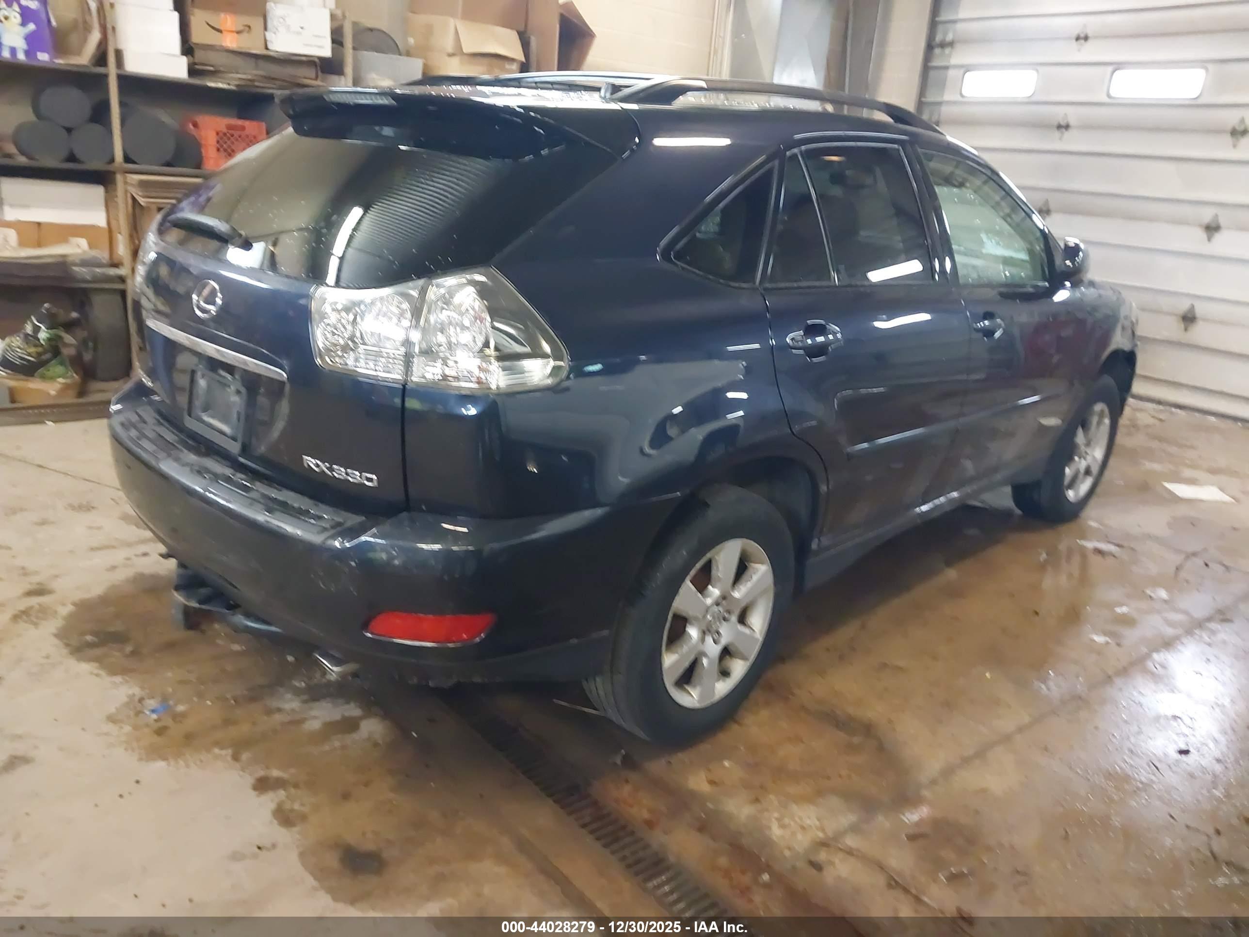 LEXUS RX image 4