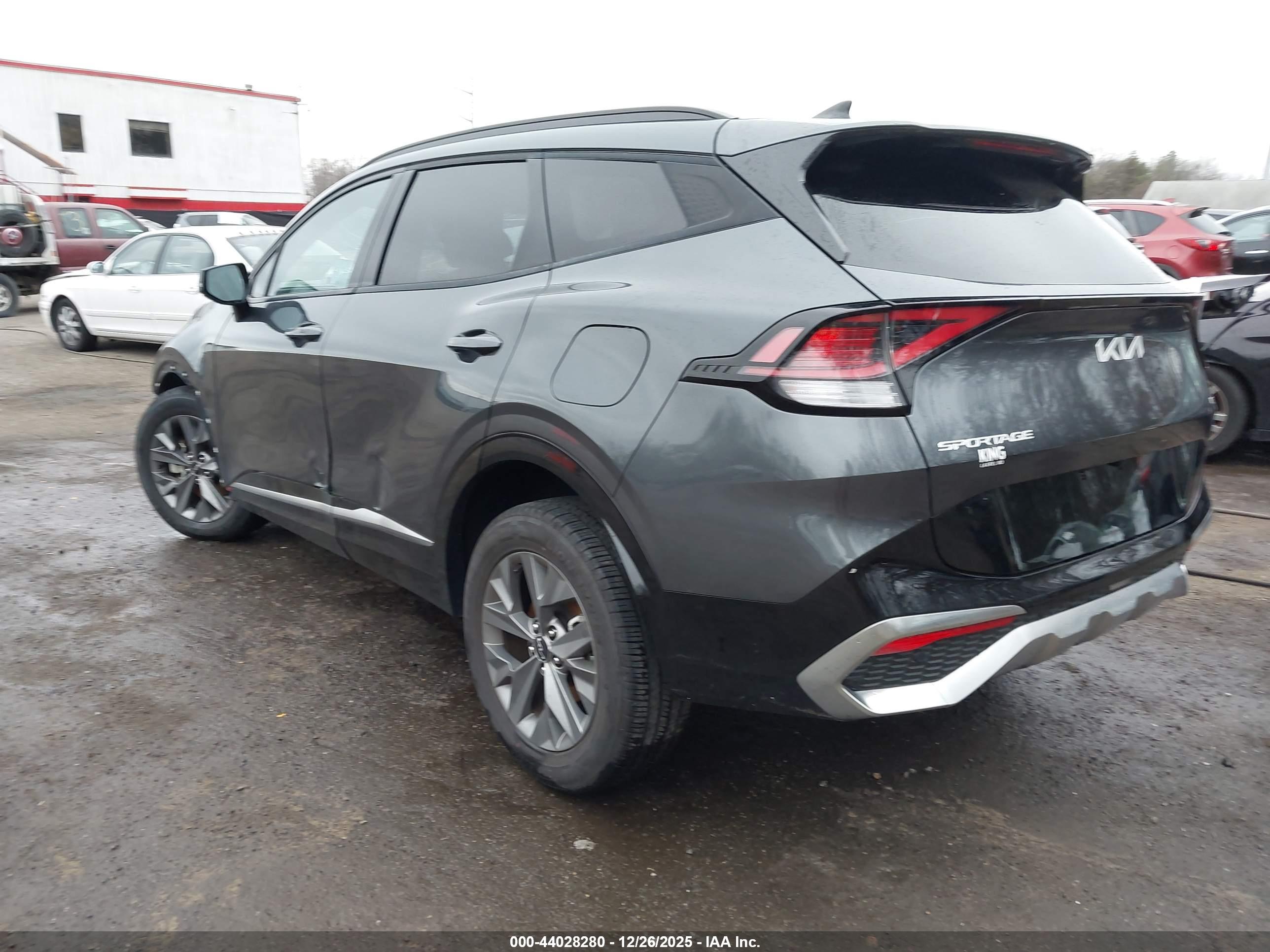 KIA SPORTAGE image 3