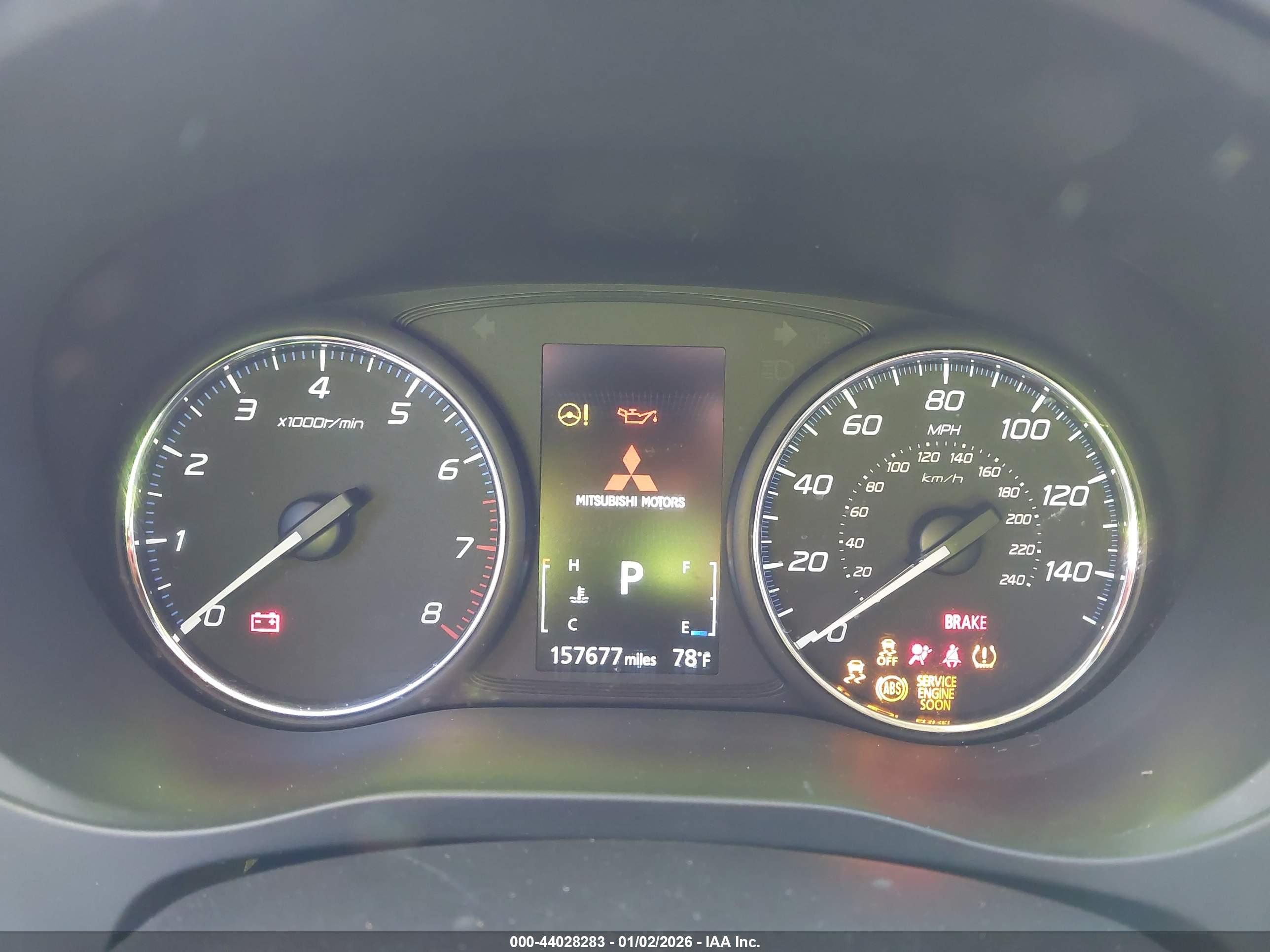 MITSUBISHI OUTLANDER image 7