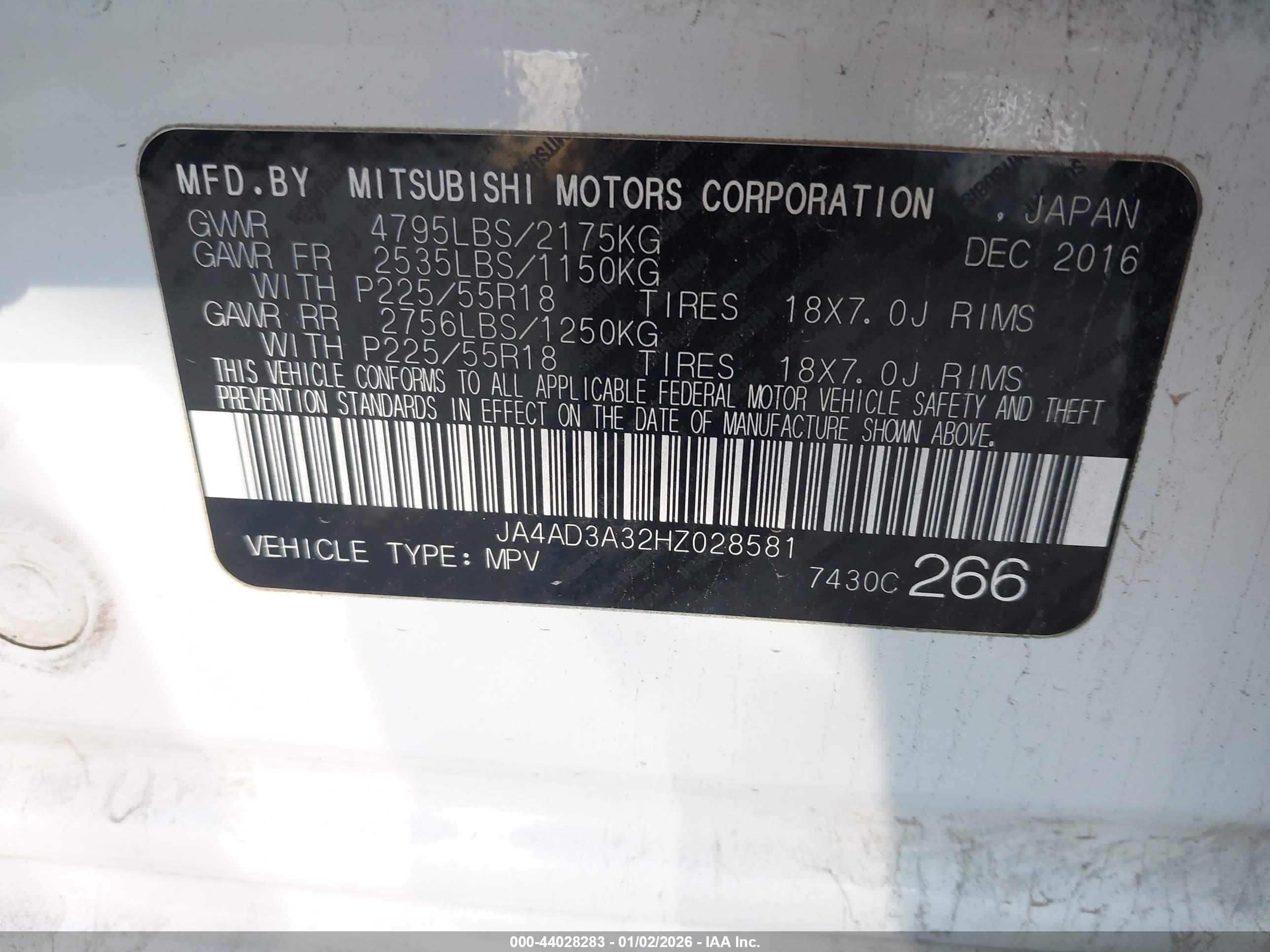 MITSUBISHI OUTLANDER image 9