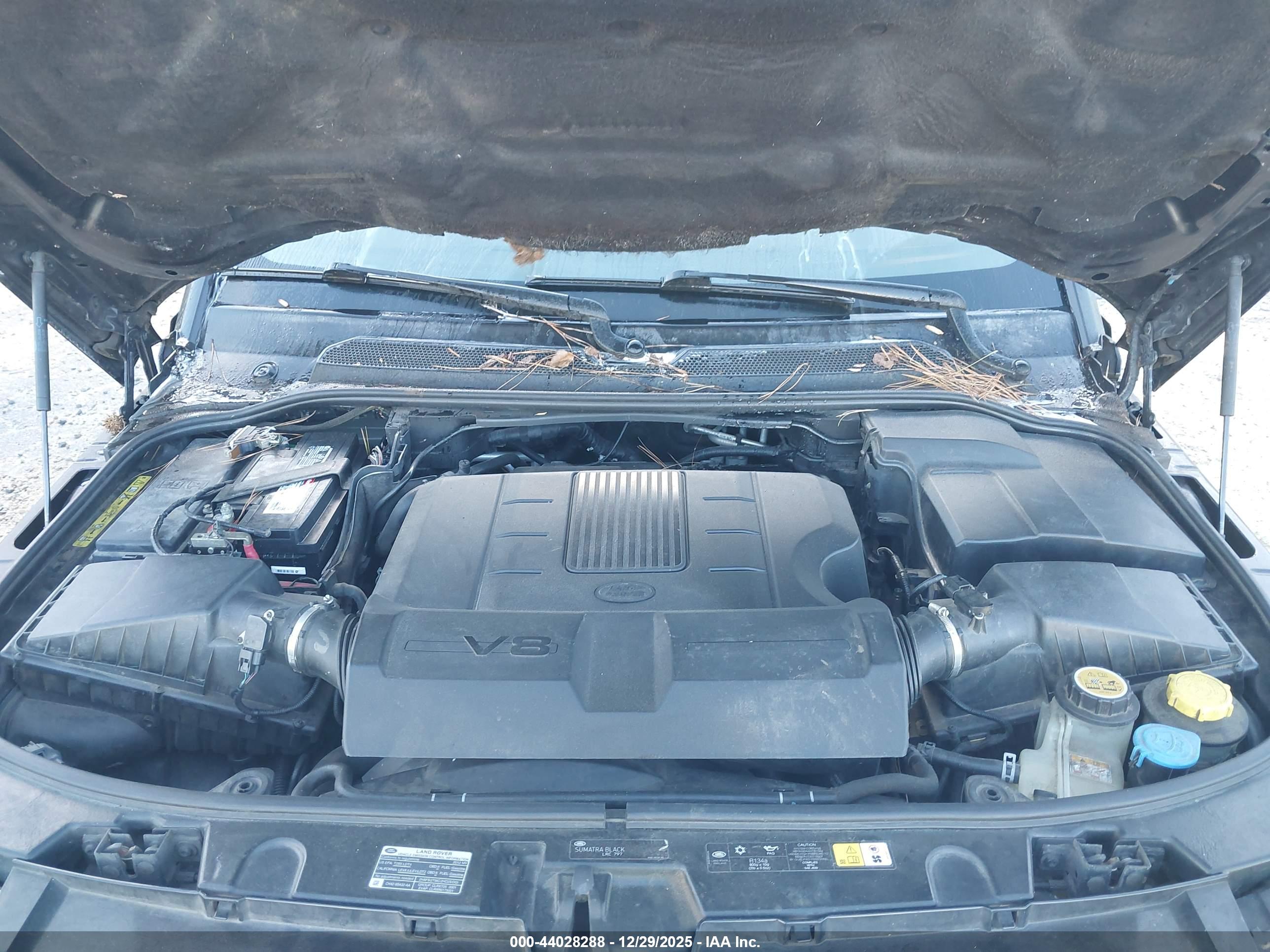 LAND ROVER image 10