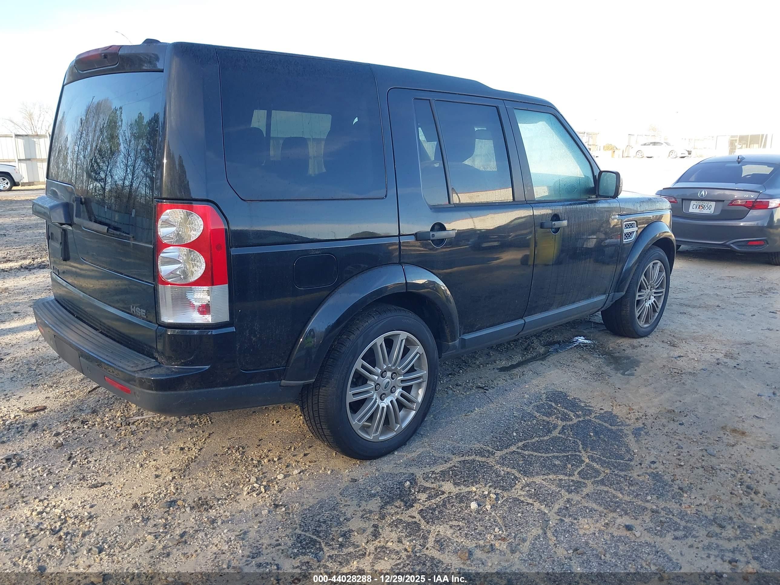 LAND ROVER image 4