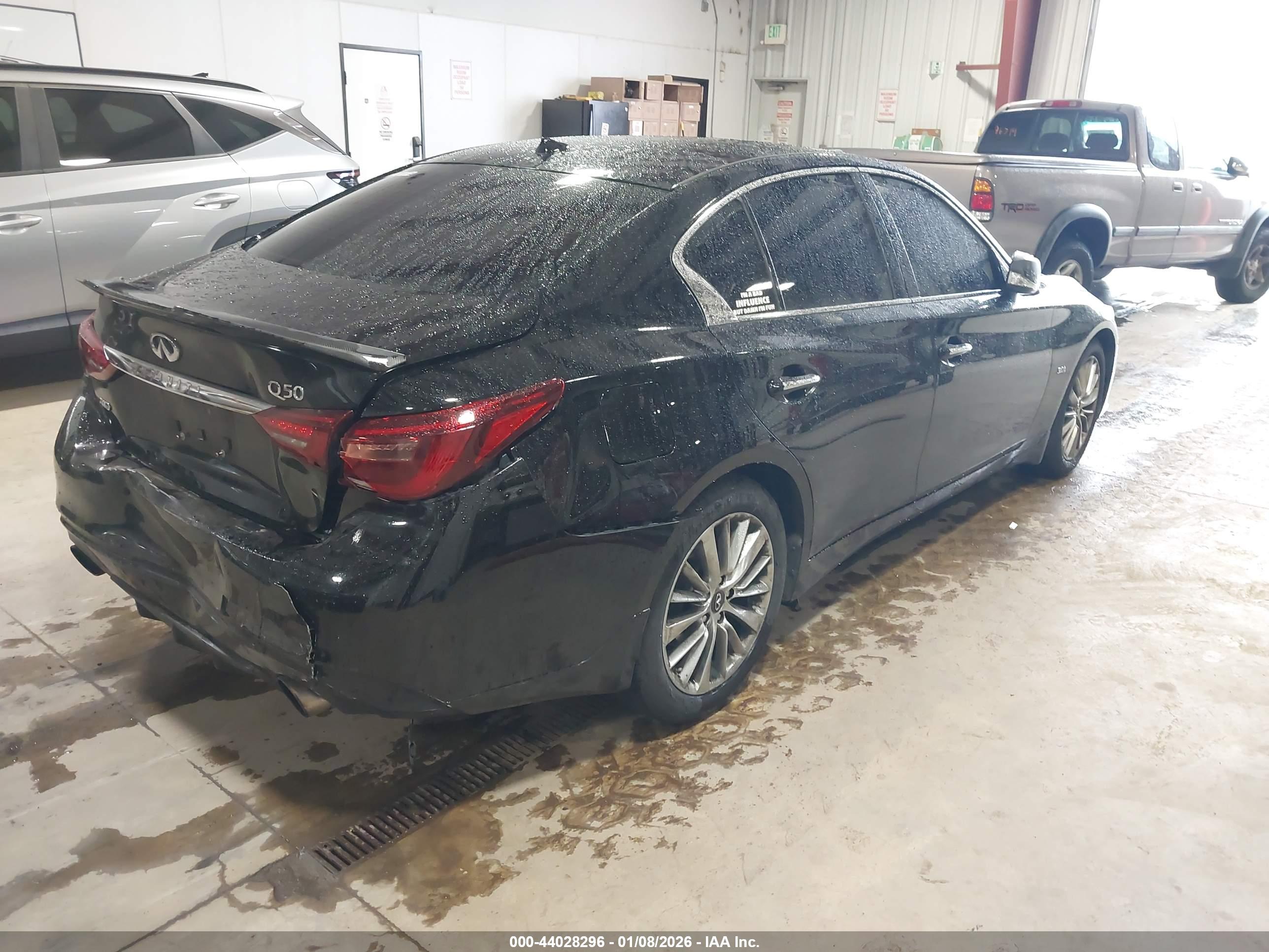 INFINITI Q50 image 4
