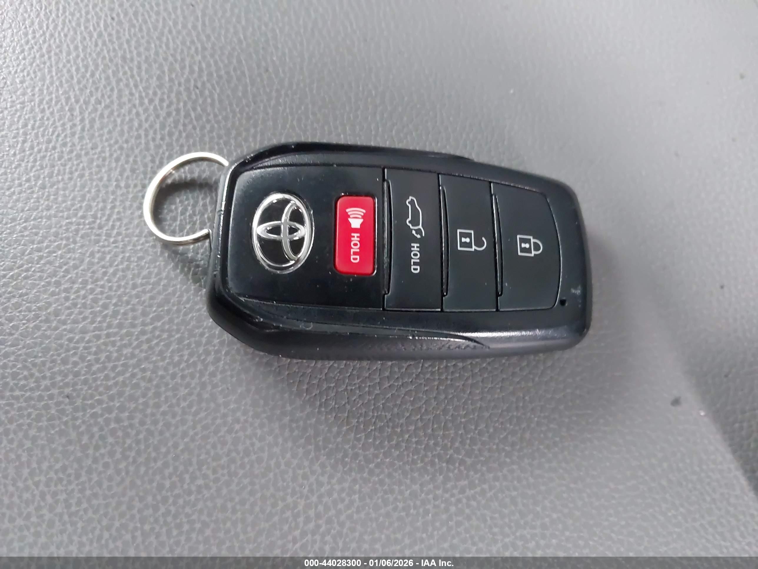 TOYOTA HIGHLANDER image 11