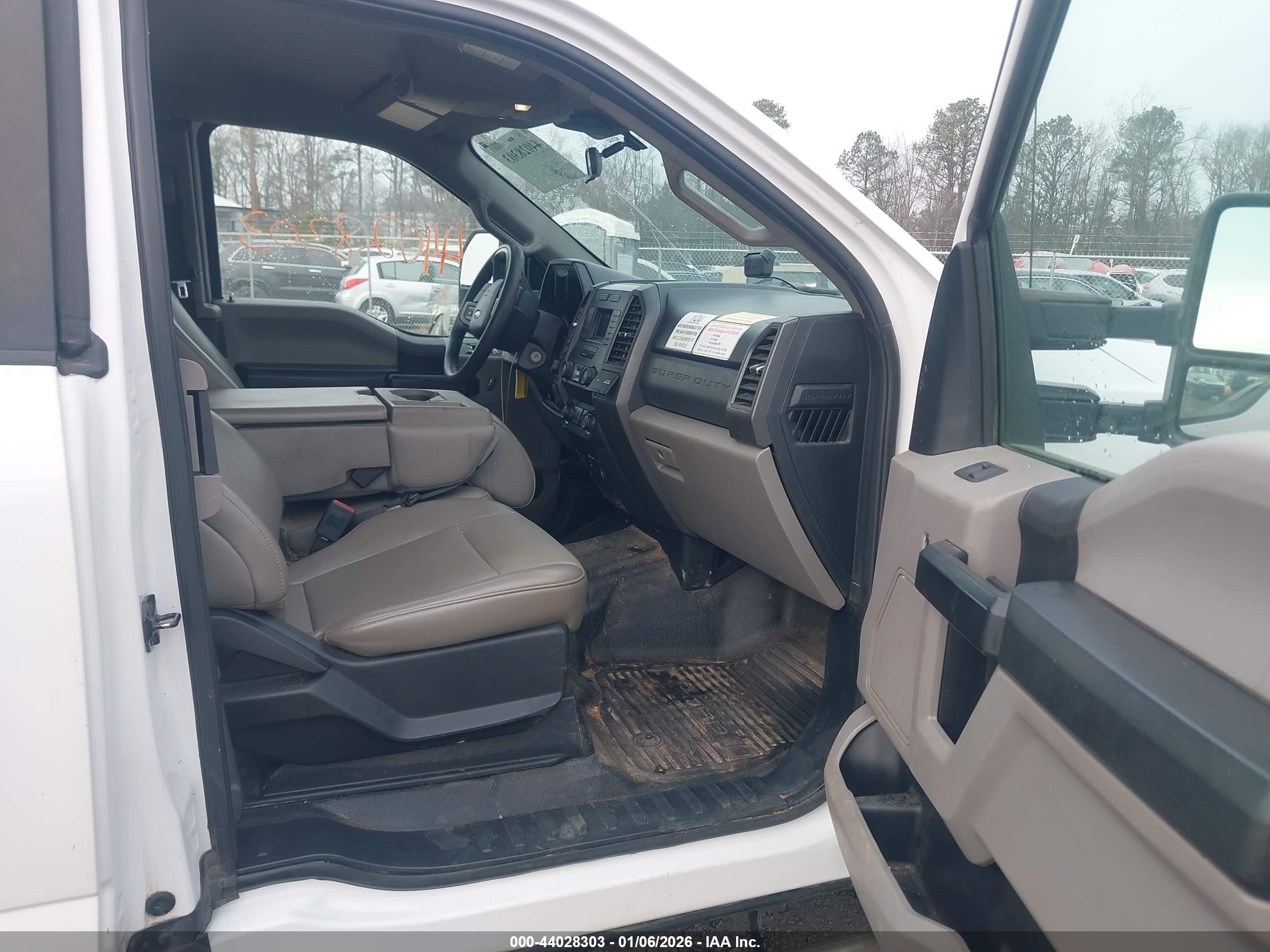 FORD F-250 image 5