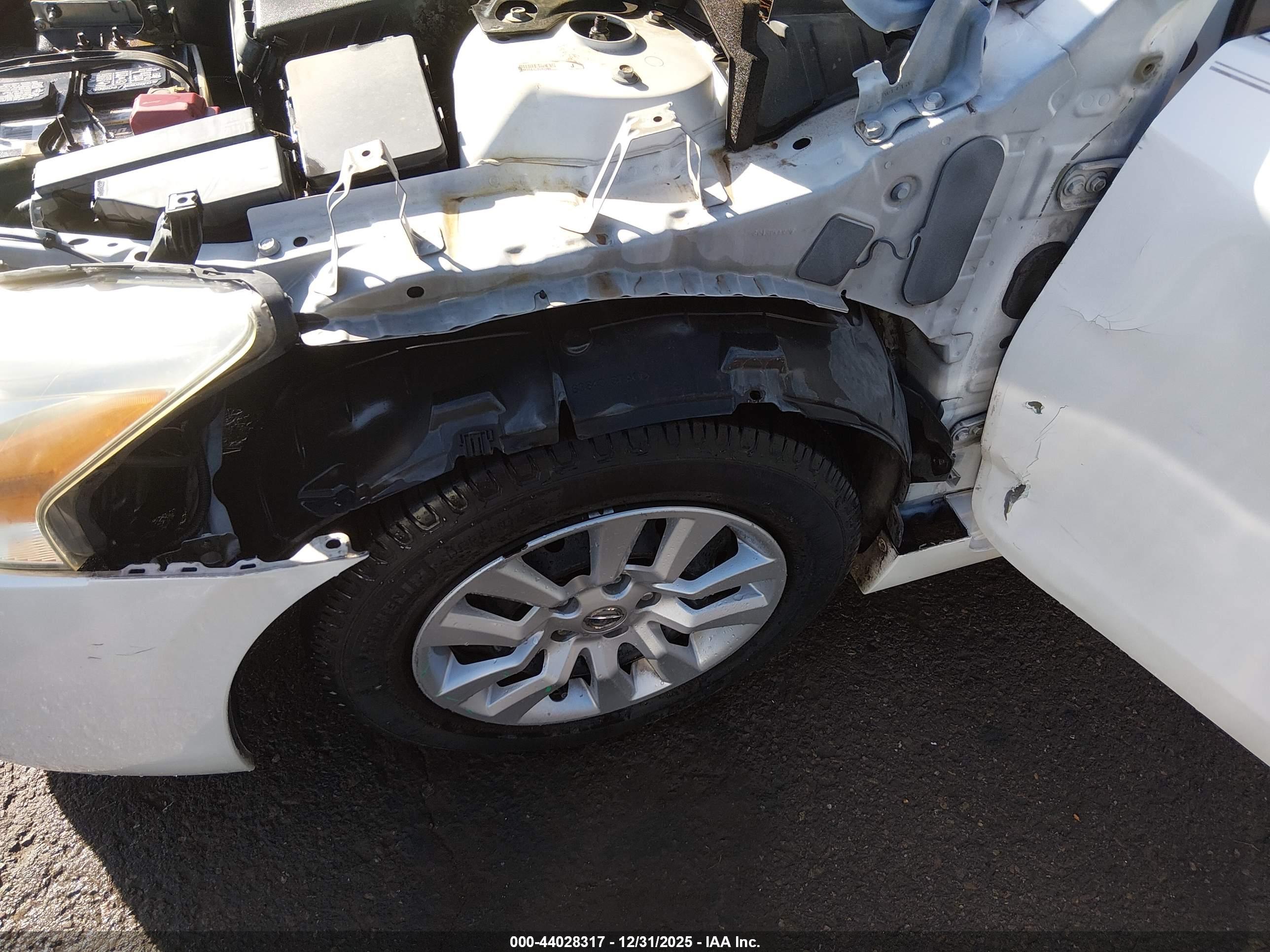 NISSAN ALTIMA image 6