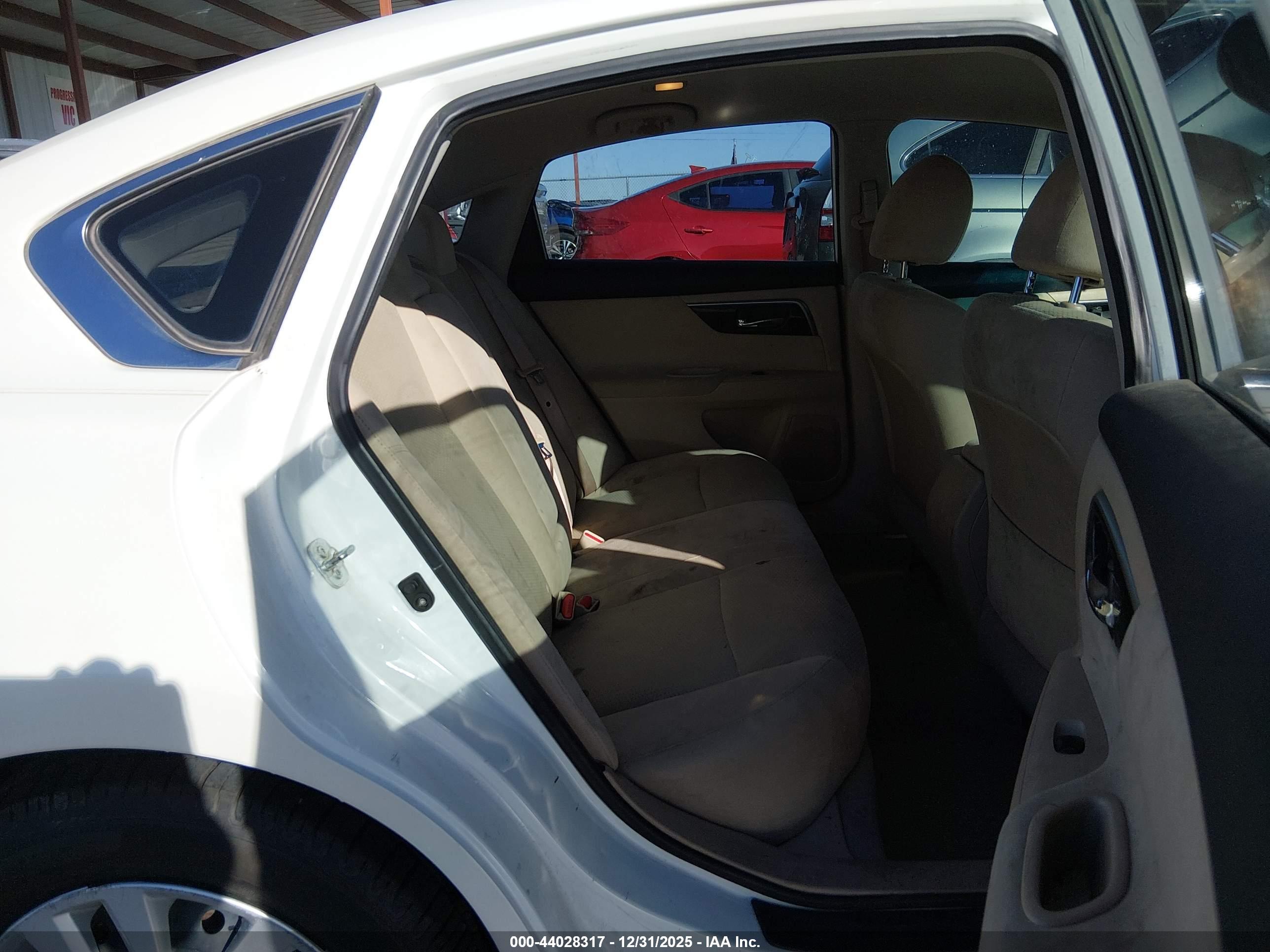 NISSAN ALTIMA image 8
