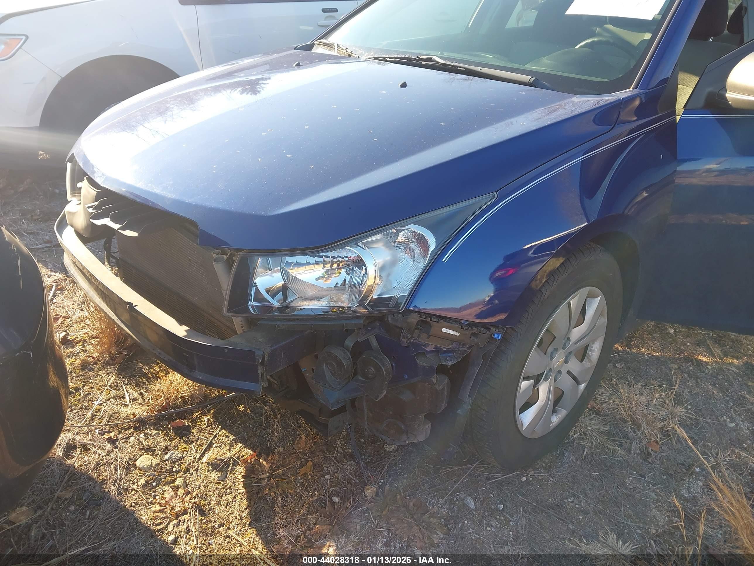 CHEVROLET CRUZE image 6
