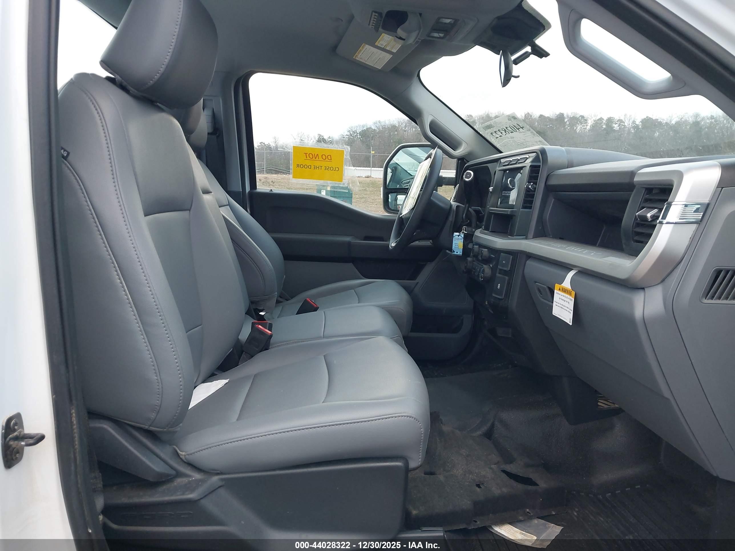 FORD F-250 image 5
