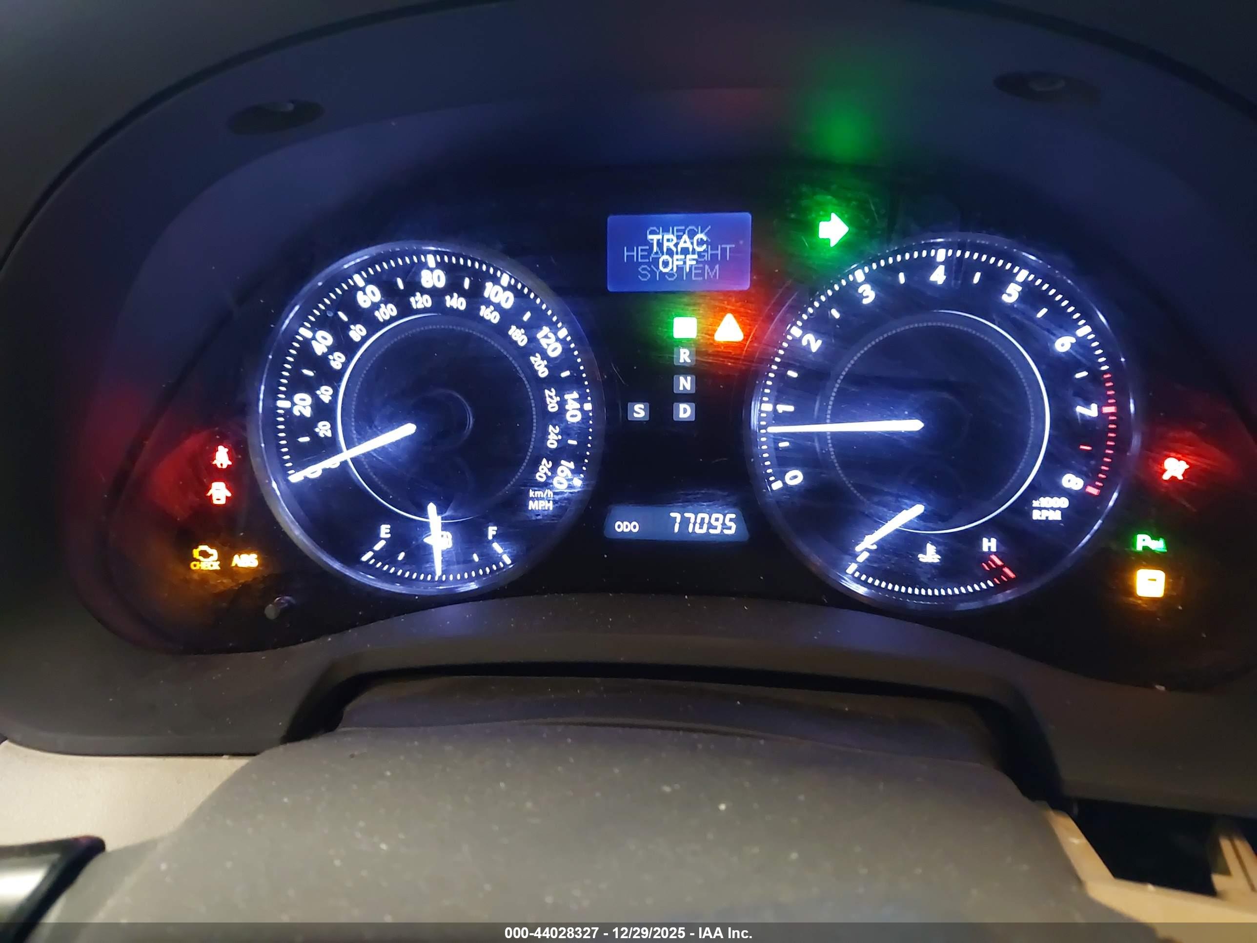 LEXUS IS image 7