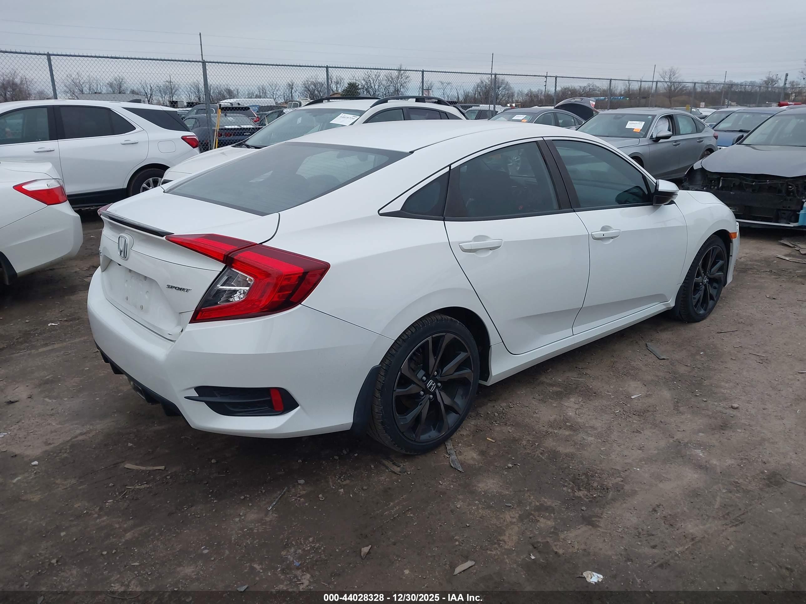 HONDA CIVIC image 4