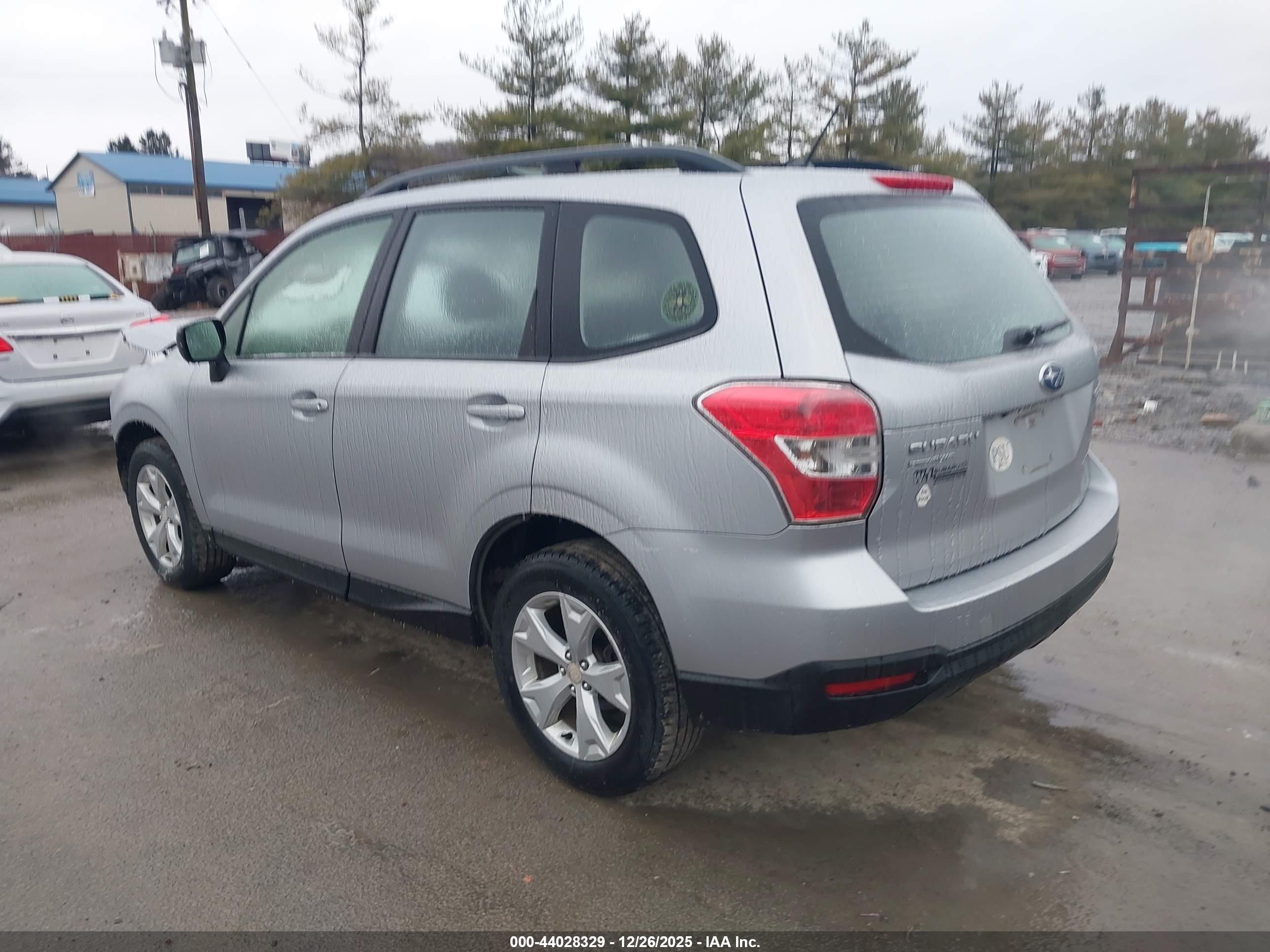 SUBARU FORESTER image 3