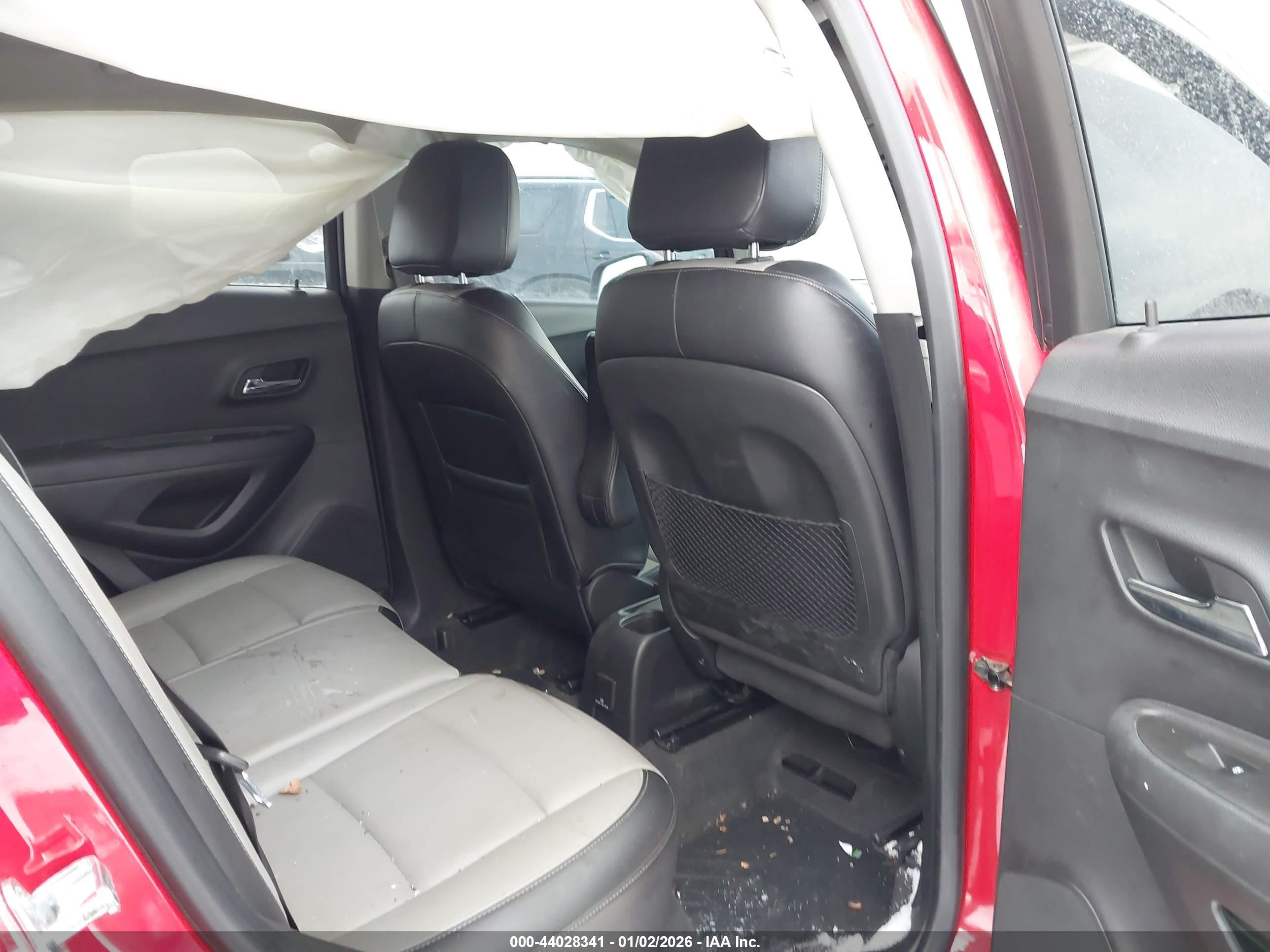 CHEVROLET TRAX image 8