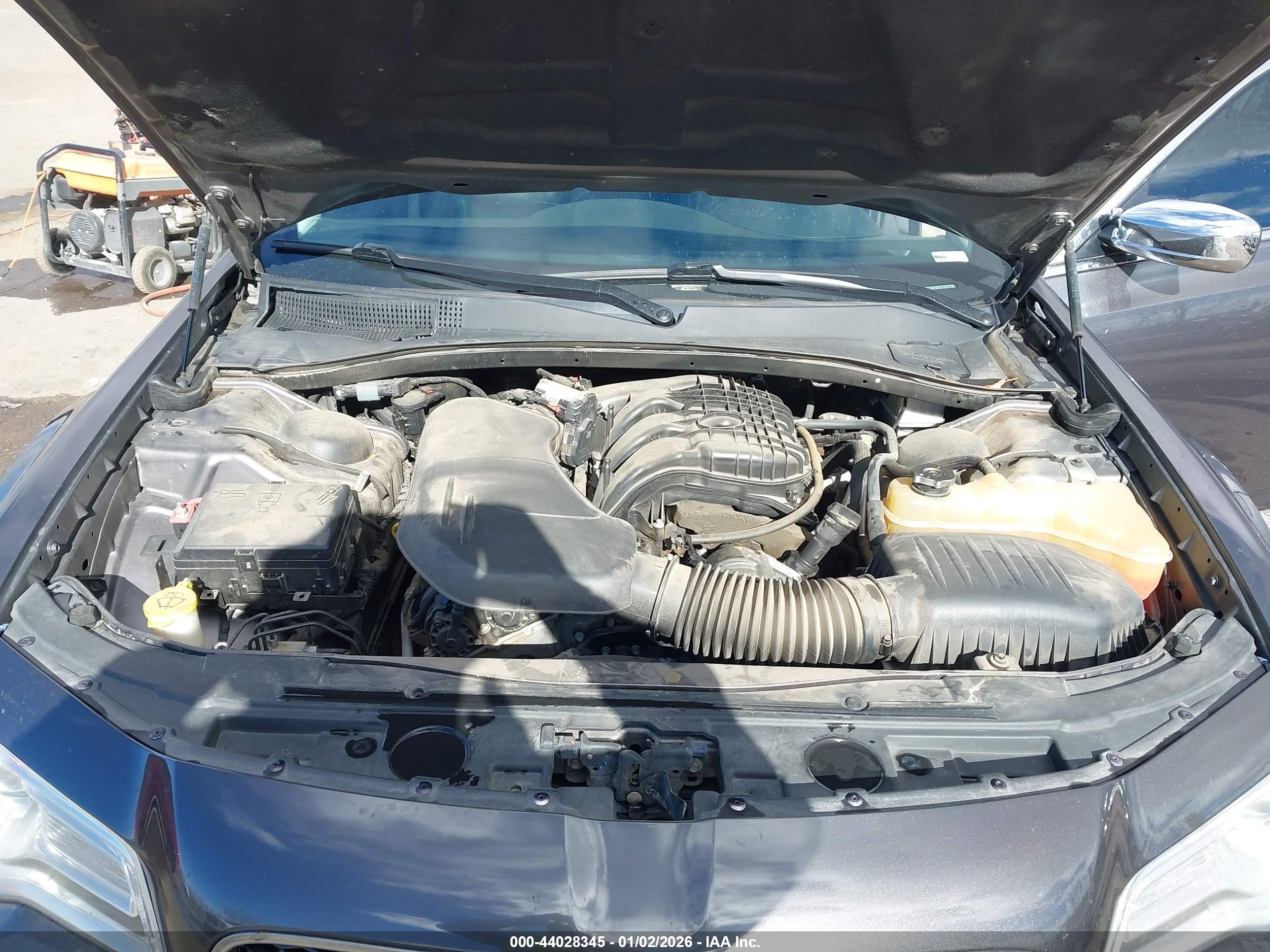 CHRYSLER 300C image 10