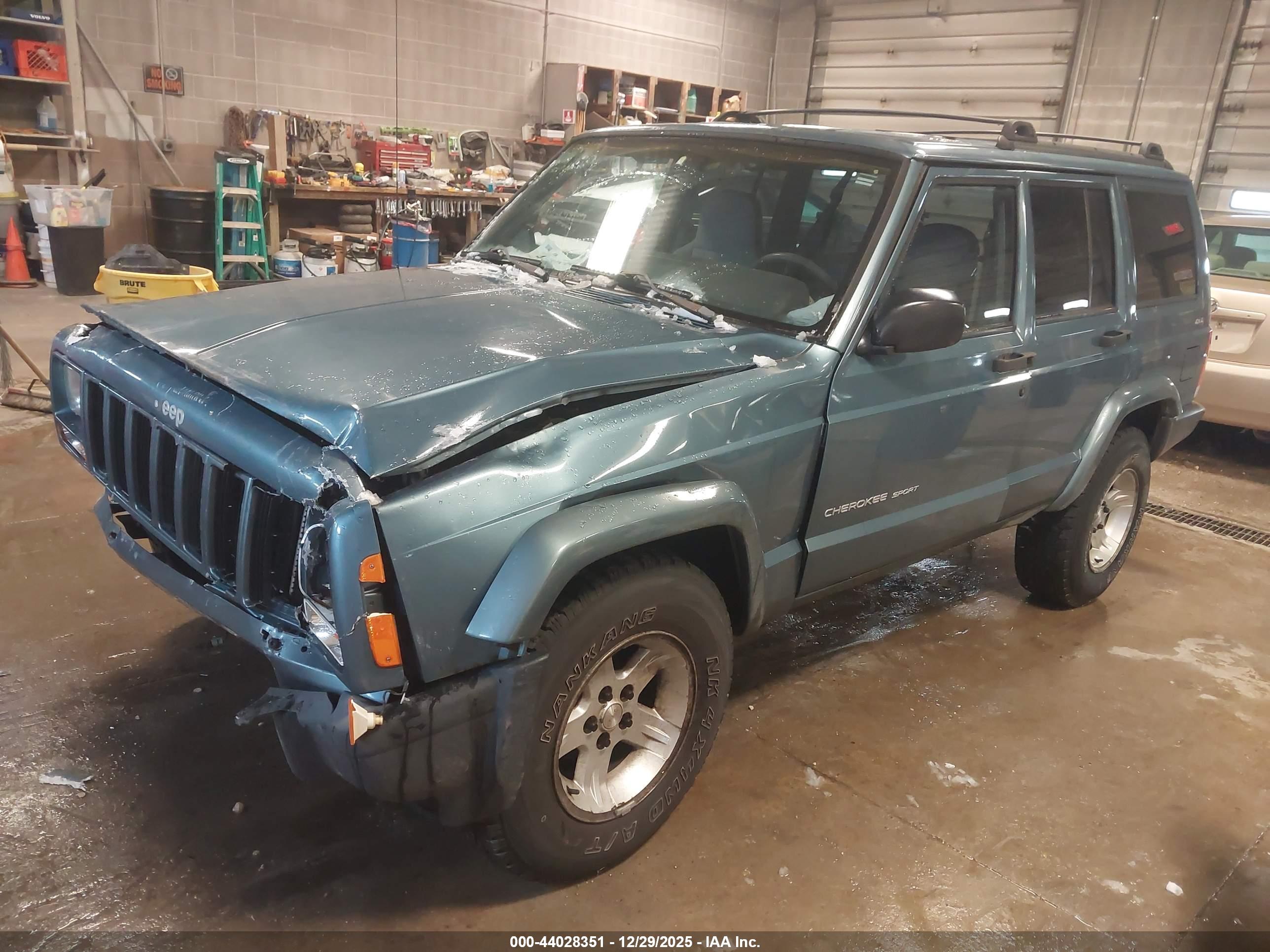 JEEP CHEROKEE image 2