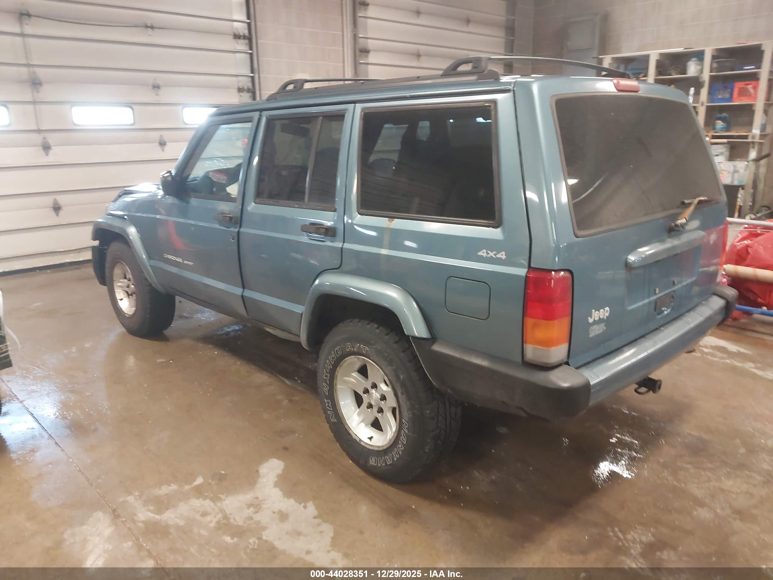 JEEP CHEROKEE image 3
