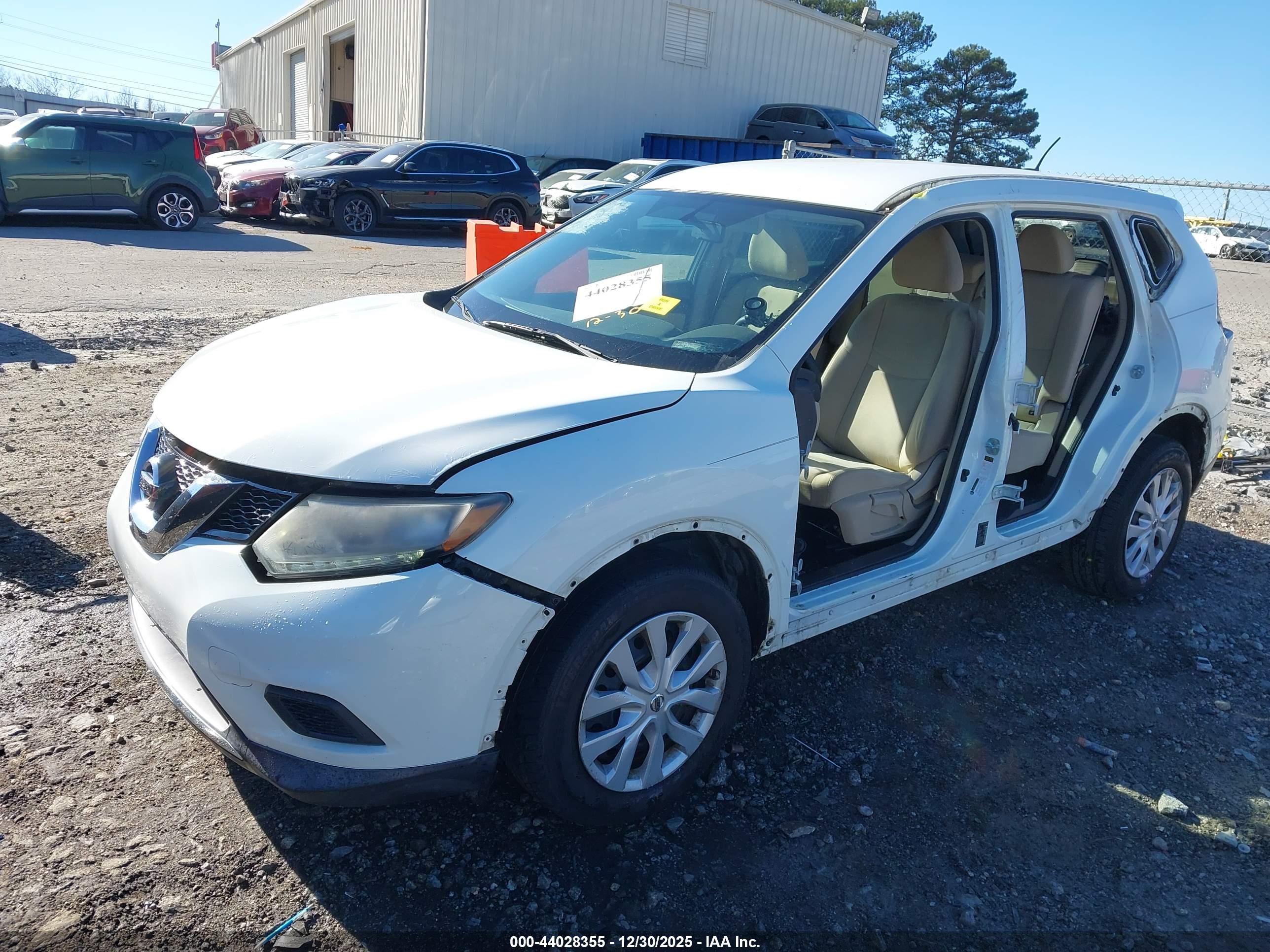 NISSAN ROGUE image 2