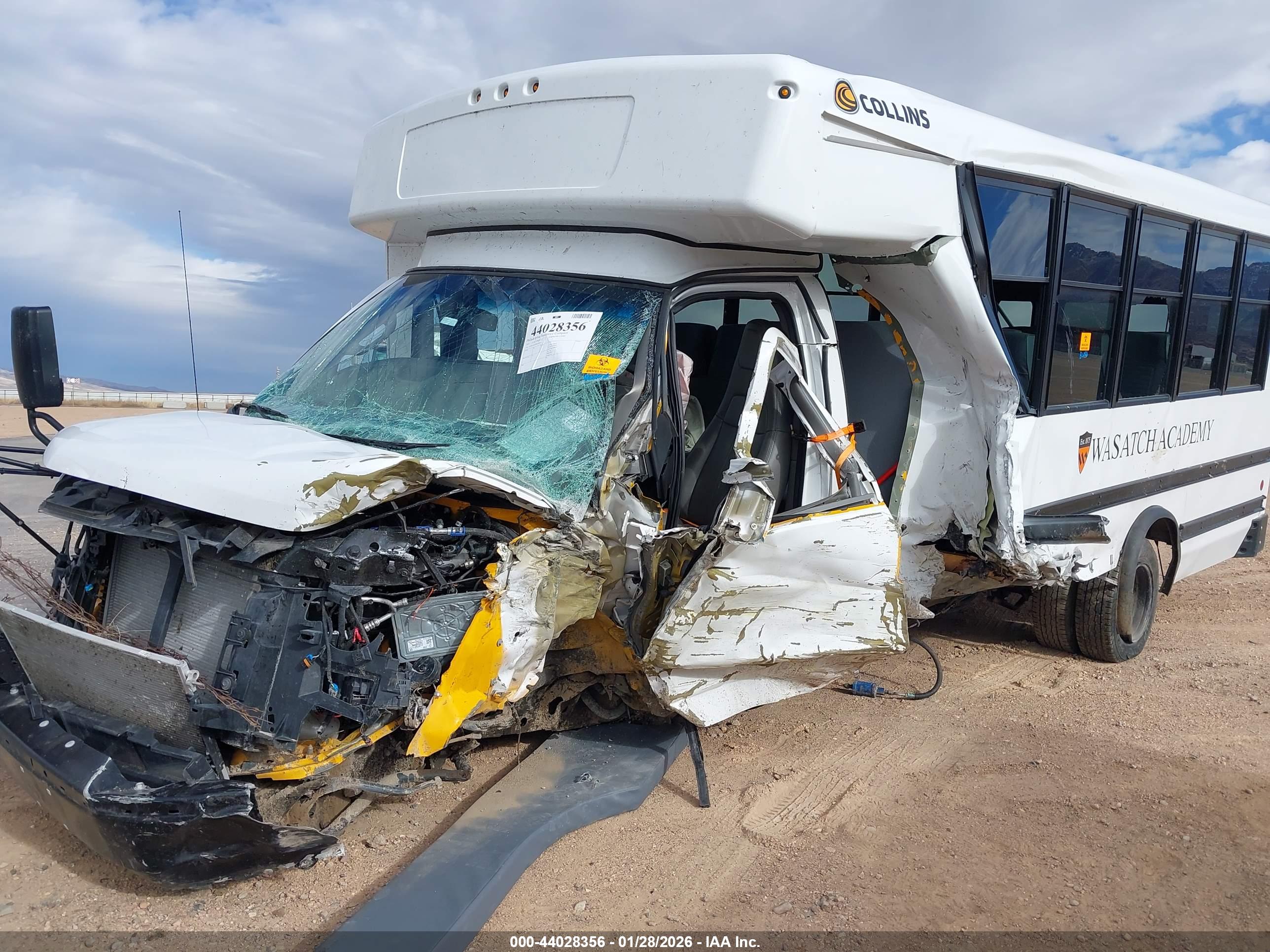 CHEVROLET EXPRESS image 6