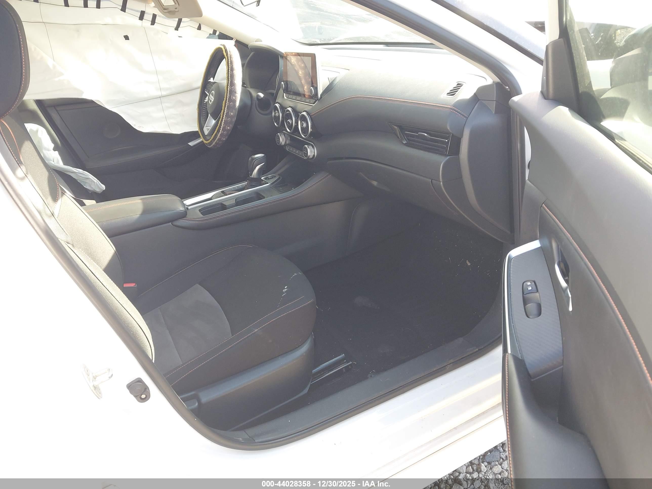 NISSAN SENTRA image 5