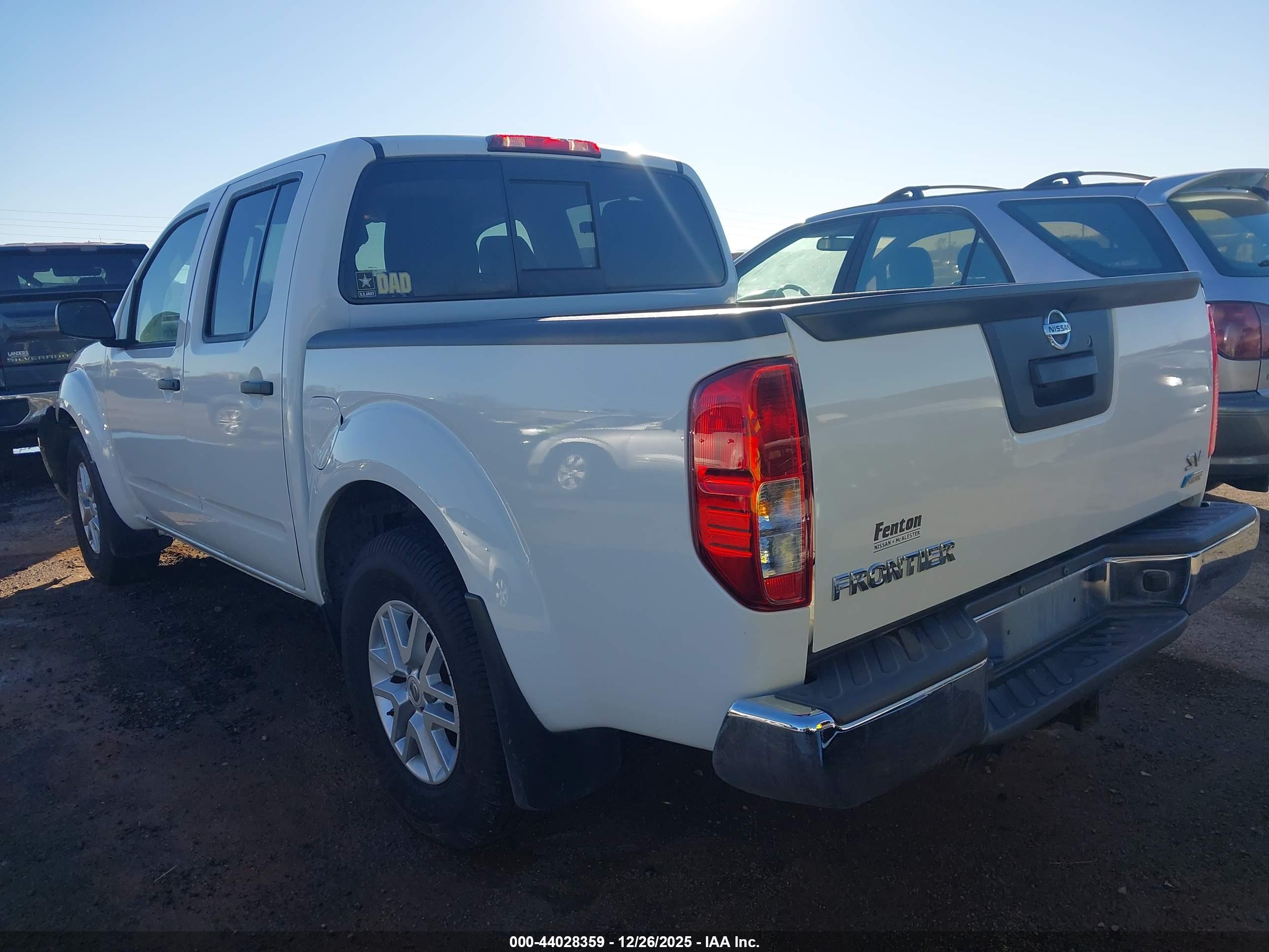 NISSAN FRONTIER image 3