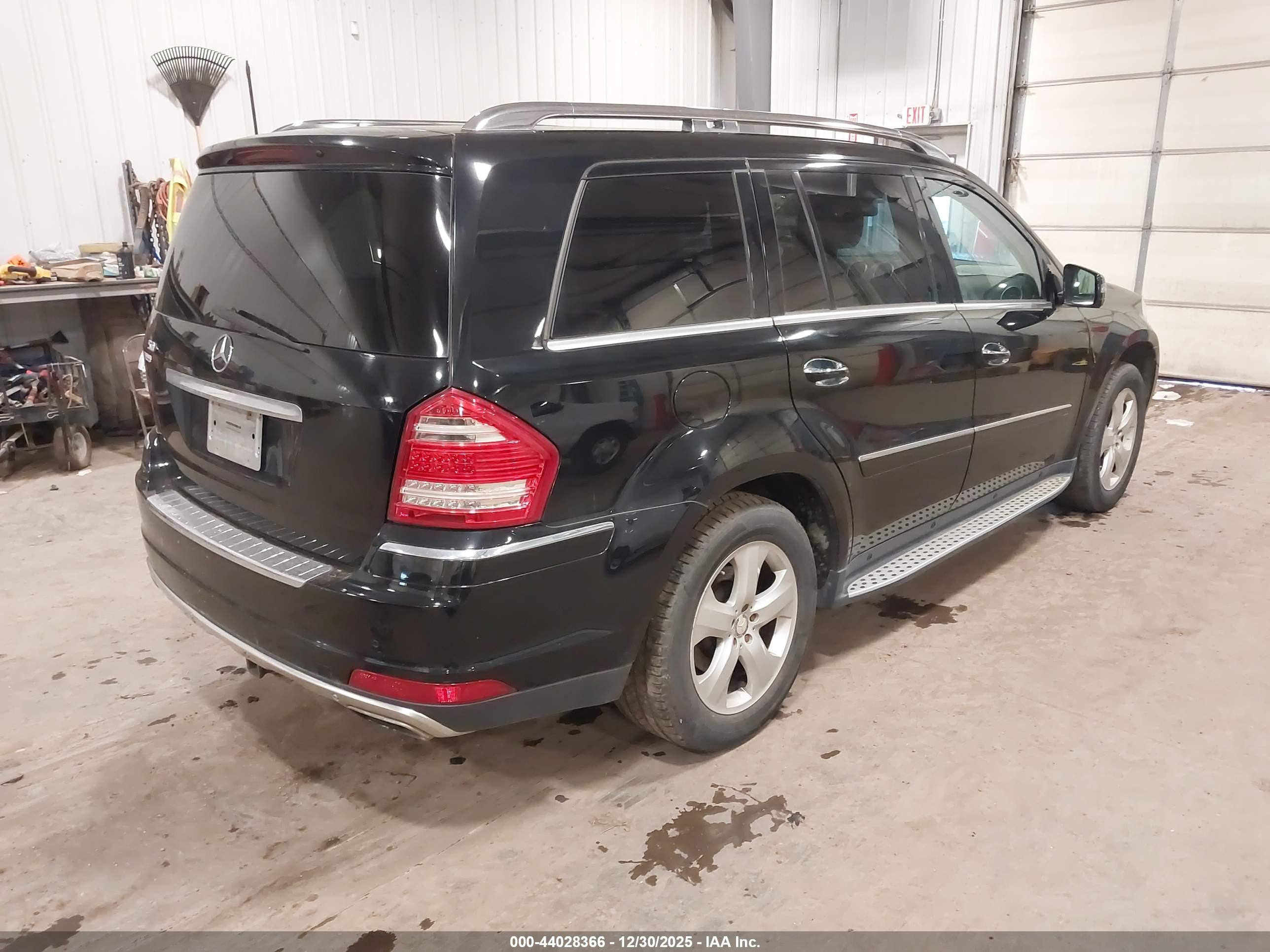 MERCEDES-BENZ GL image 4