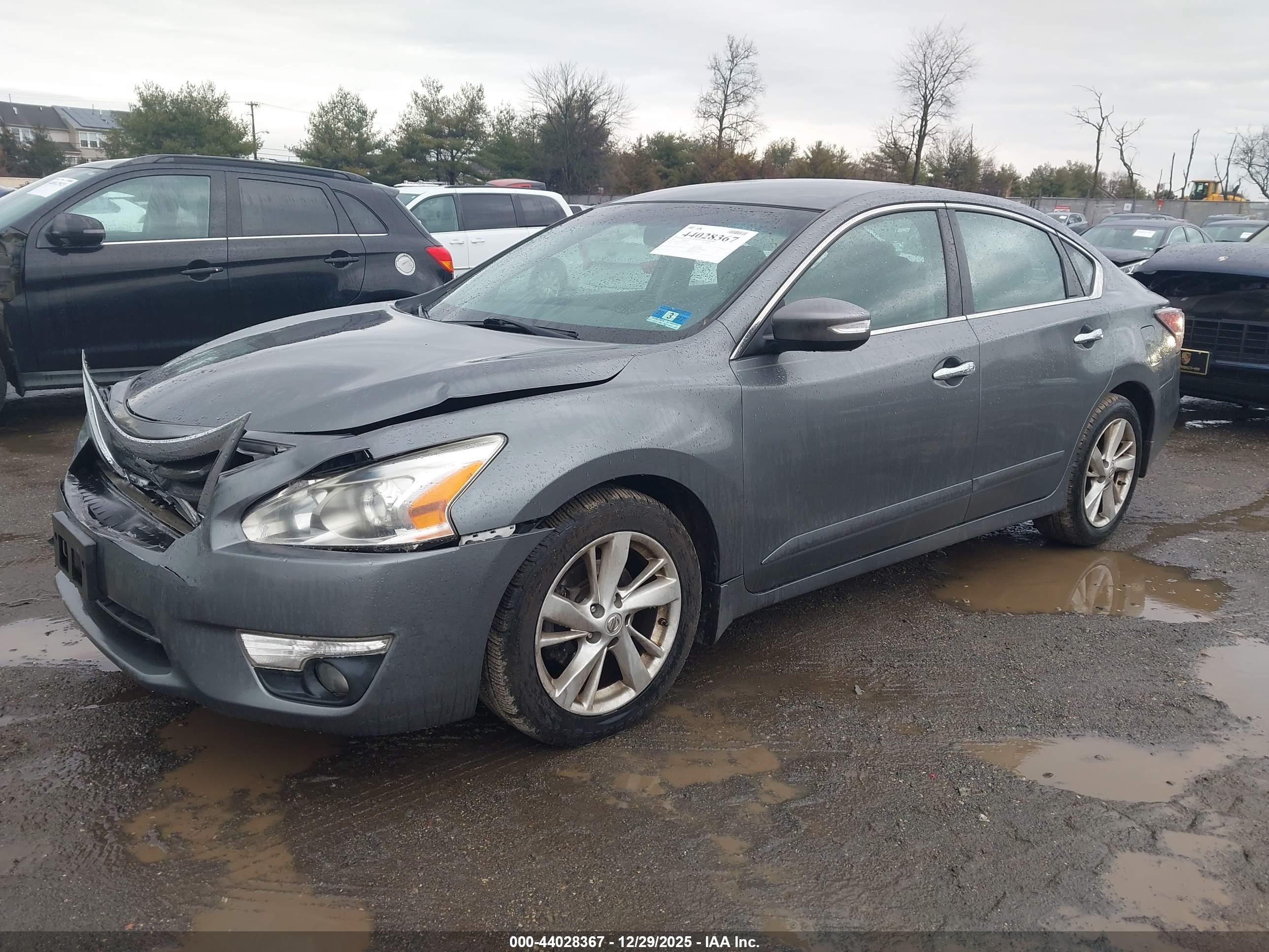 NISSAN ALTIMA image 2