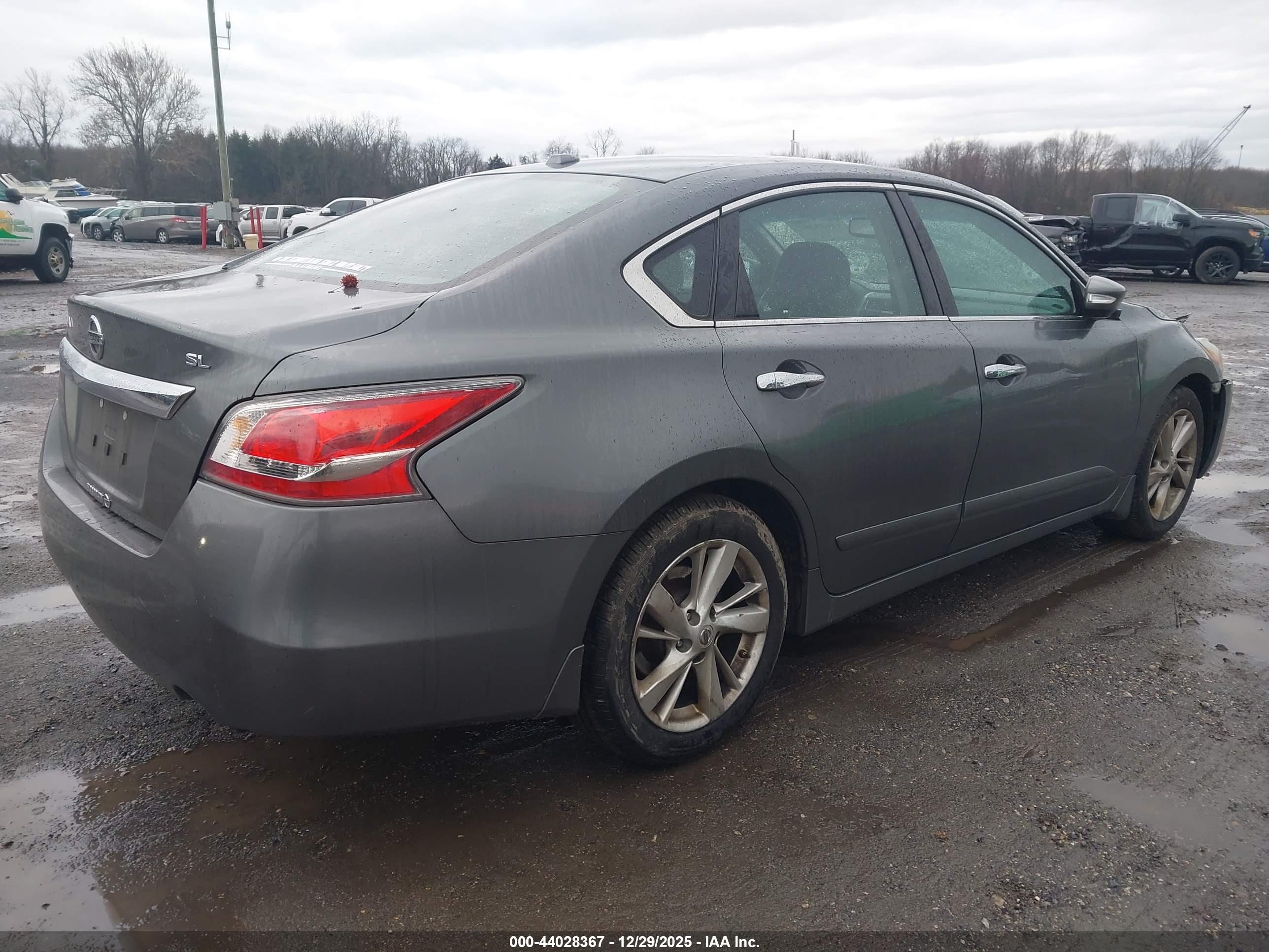NISSAN ALTIMA image 4