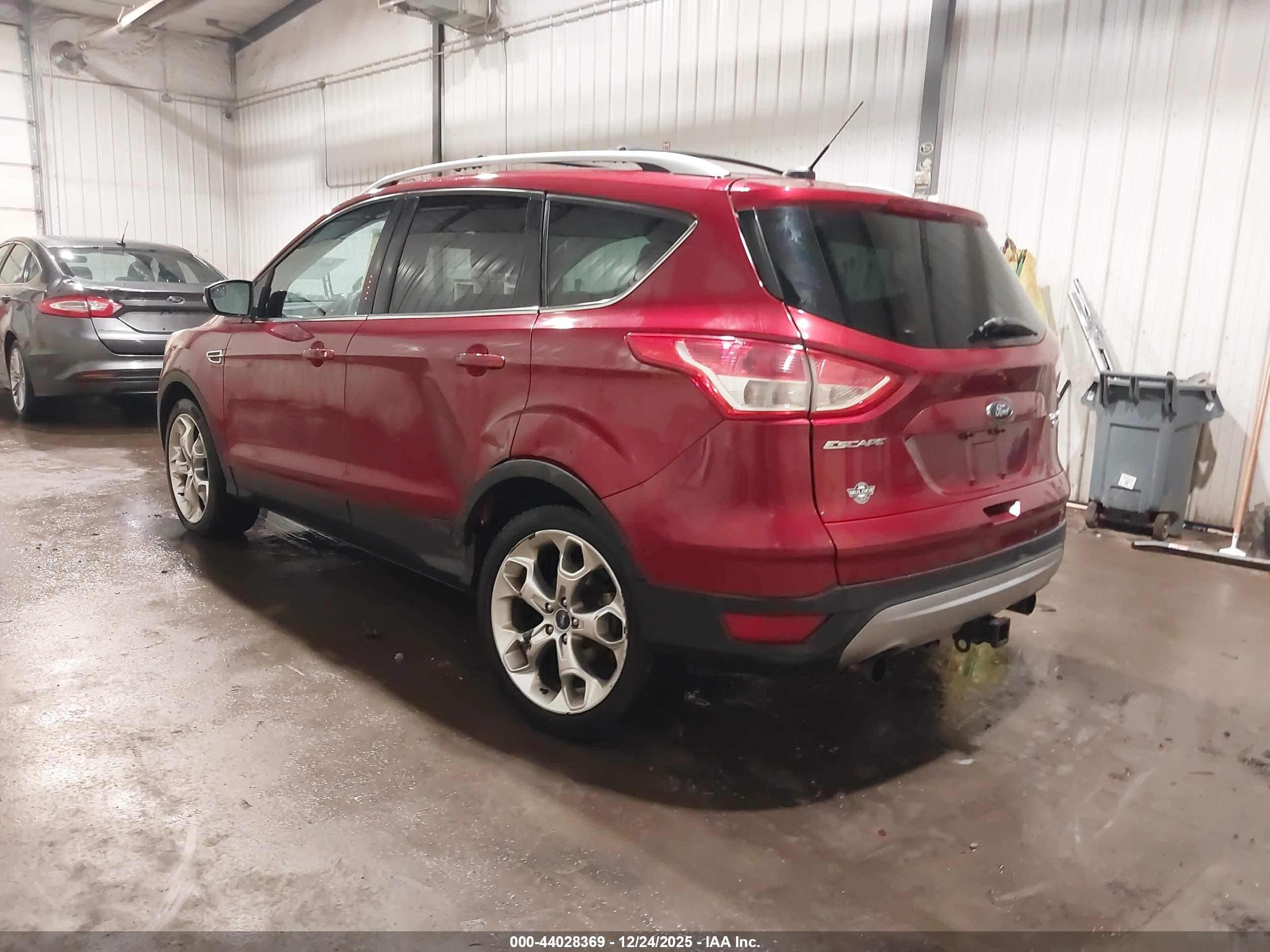 FORD ESCAPE image 3