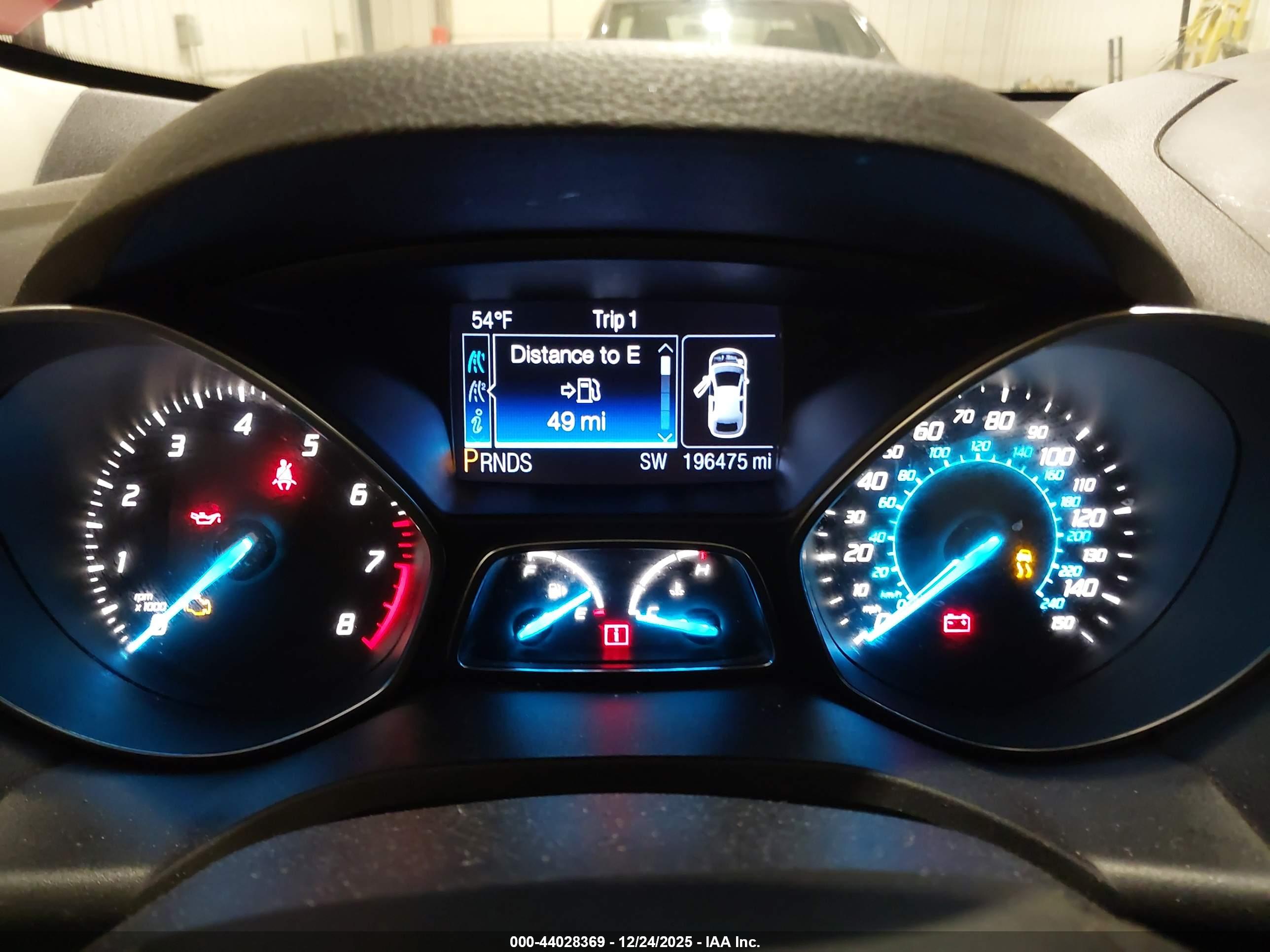FORD ESCAPE image 7