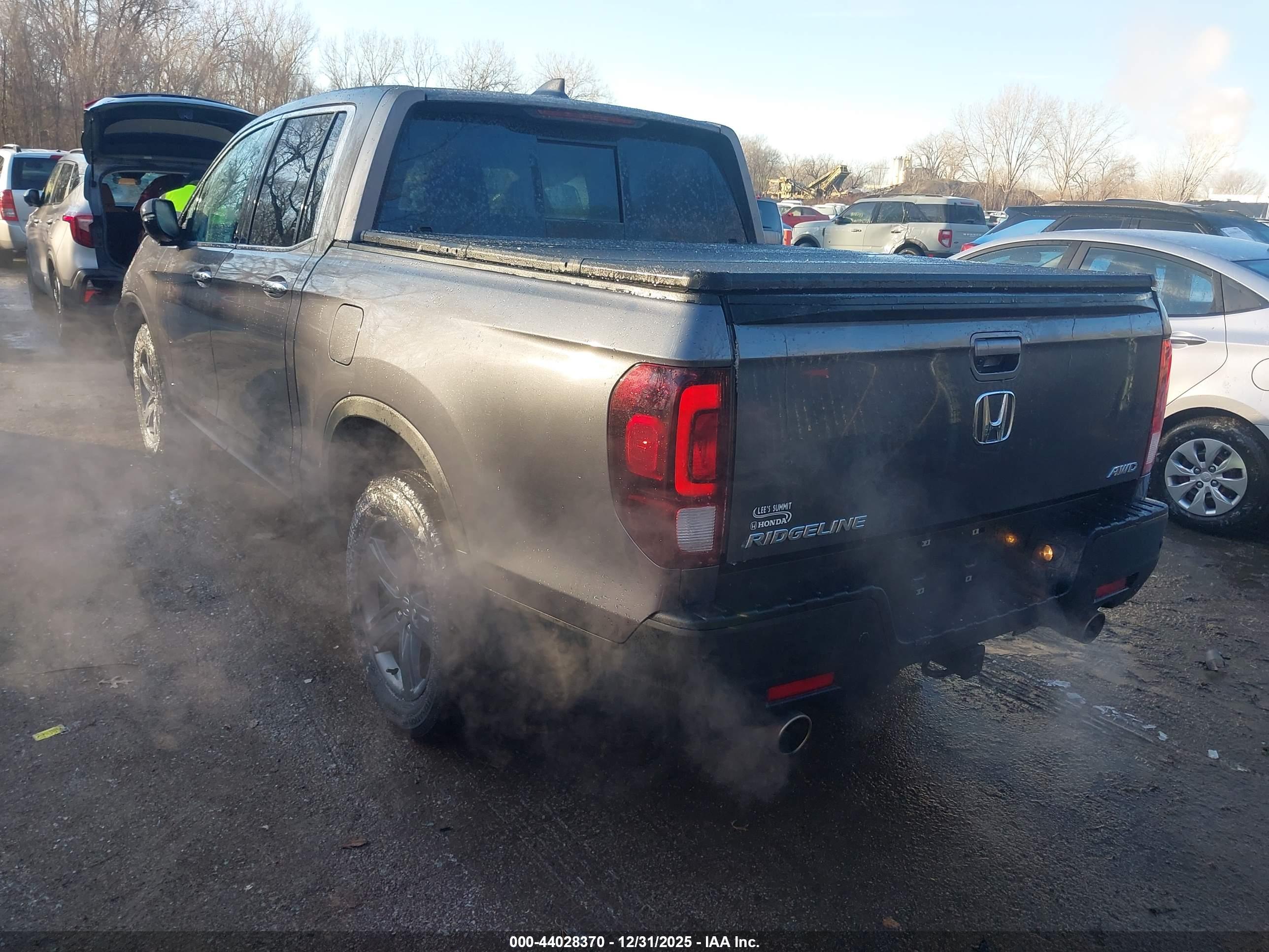 HONDA RIDGELINE image 3