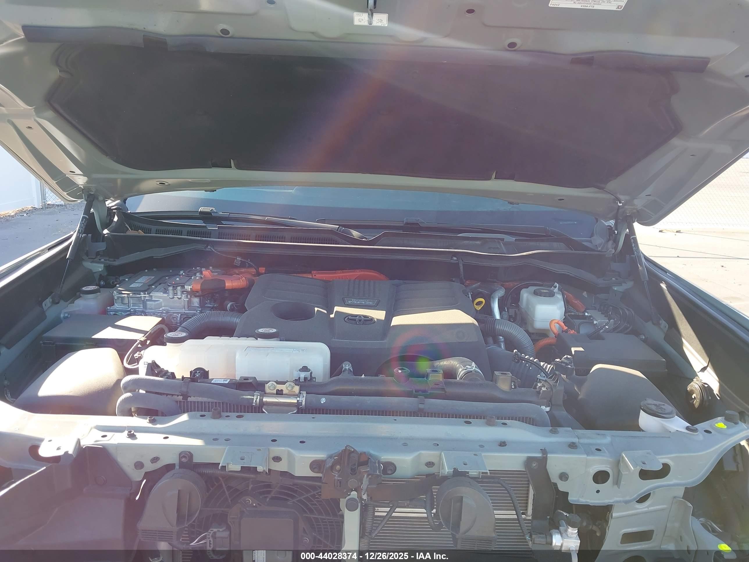 TOYOTA TUNDRA image 10