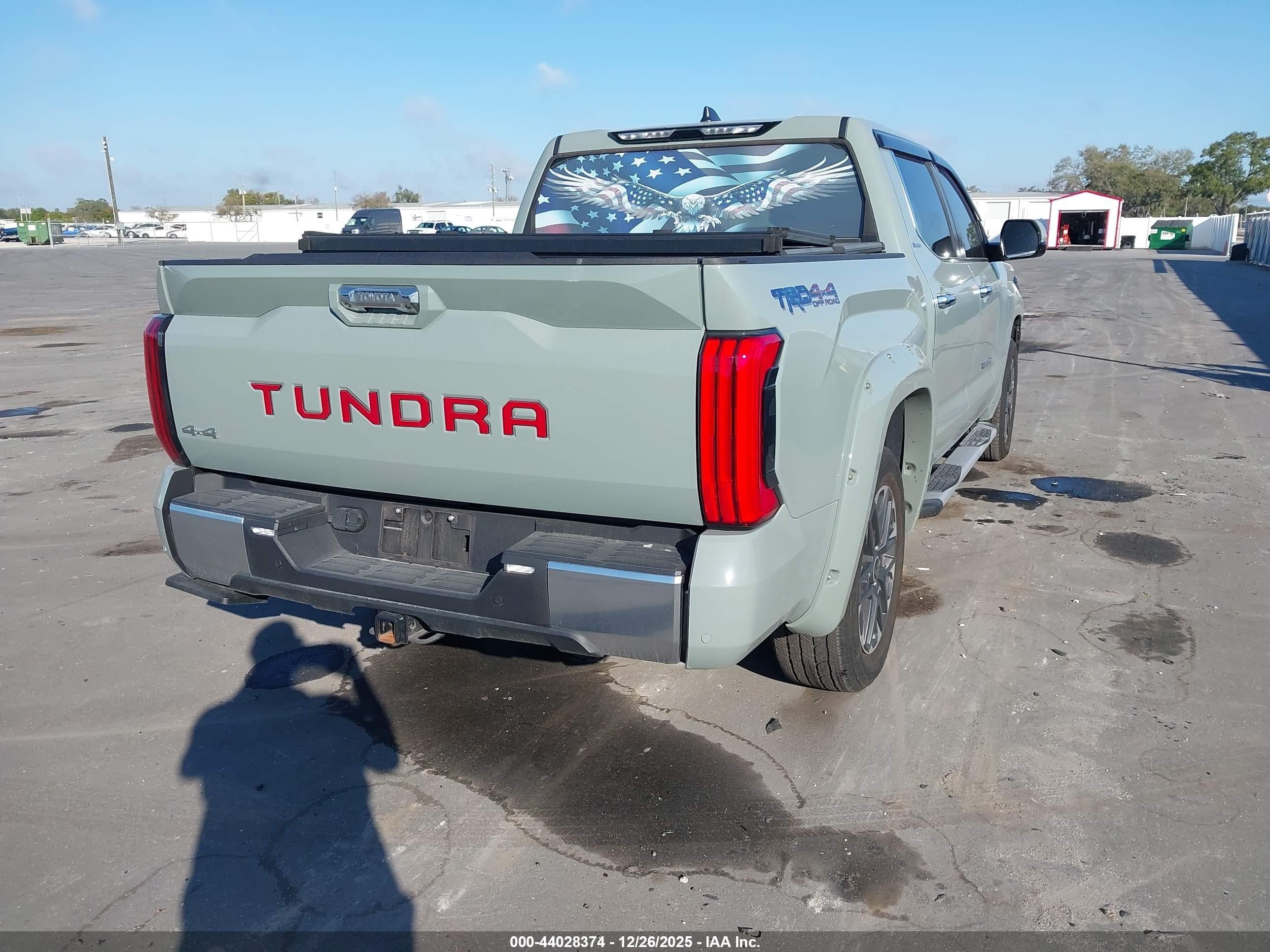 TOYOTA TUNDRA image 4