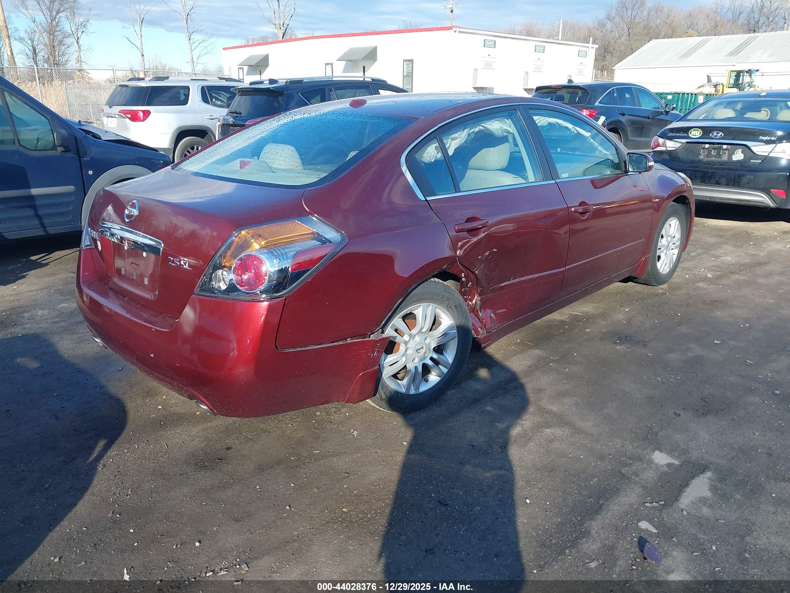 NISSAN ALTIMA image 4