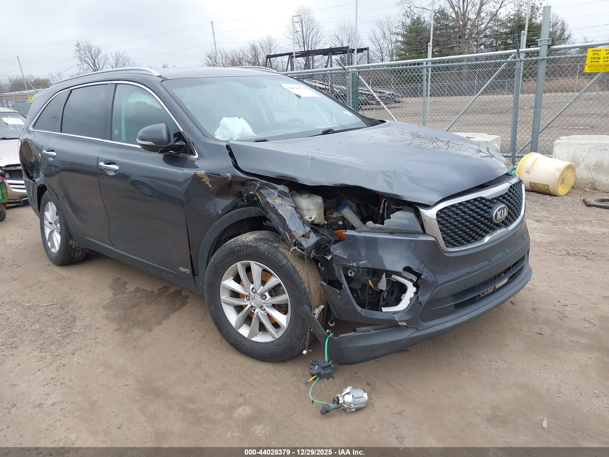 KIA SORENTO image 6