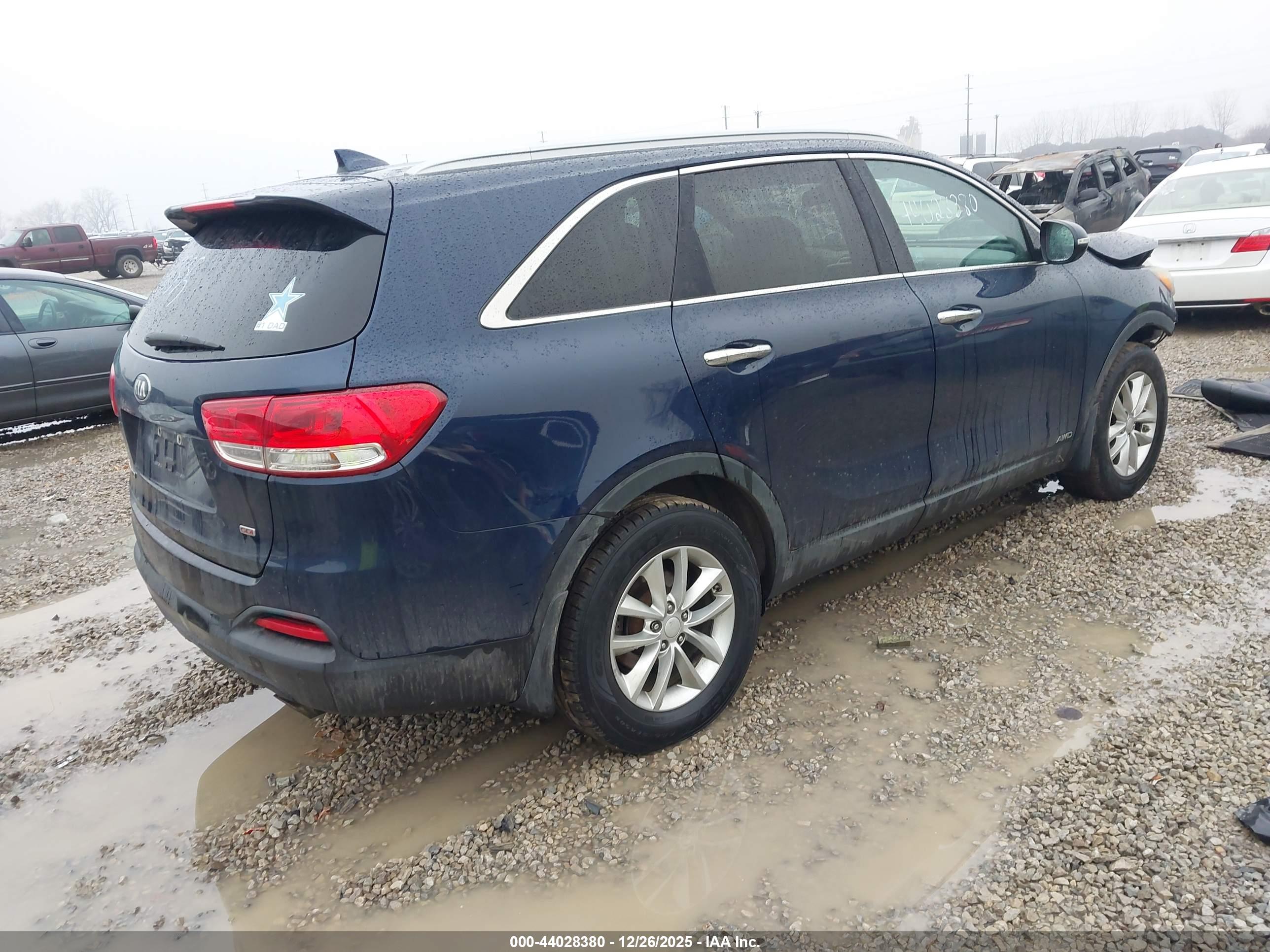 KIA SORENTO image 4