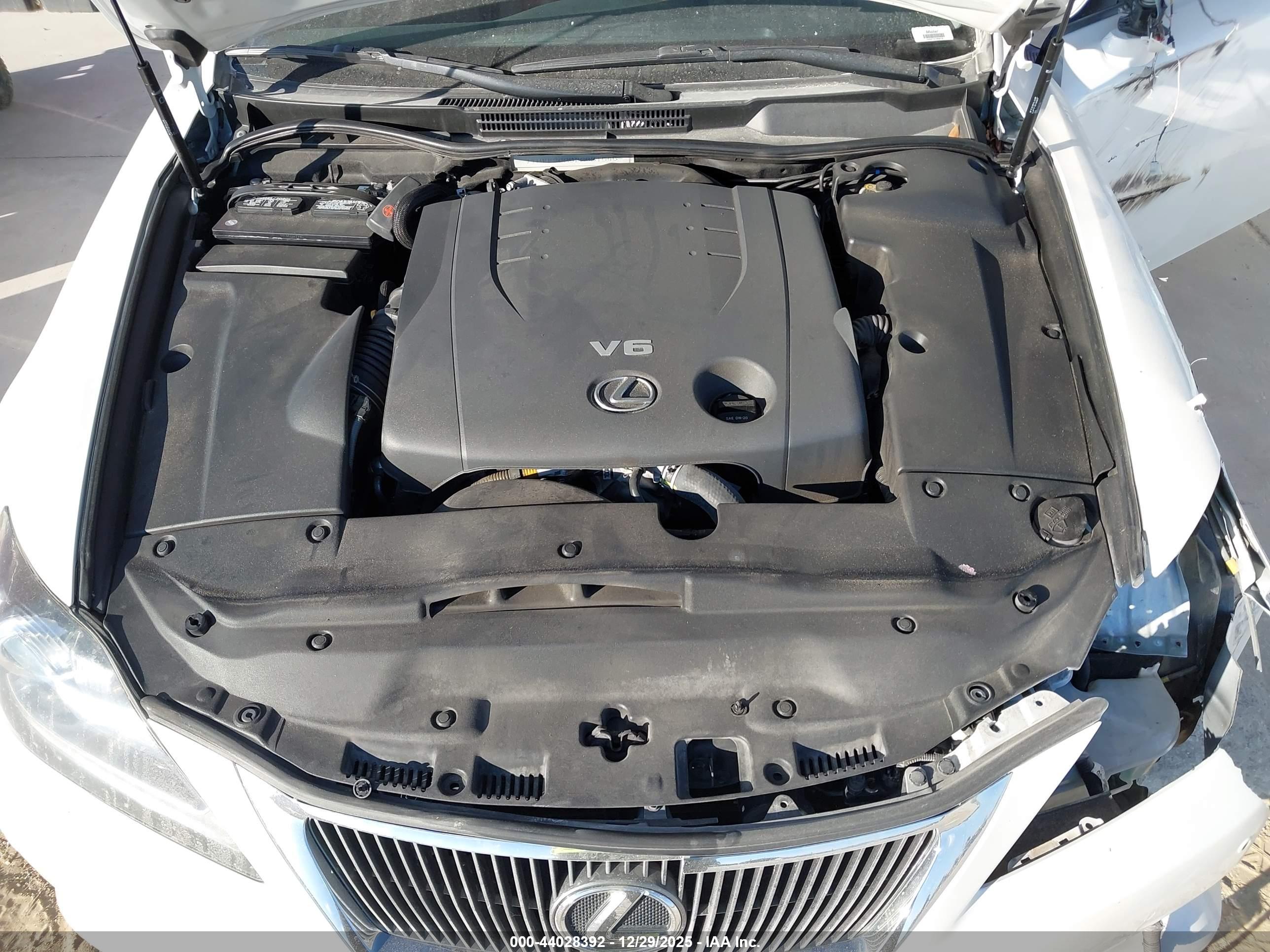 LEXUS IS image 10